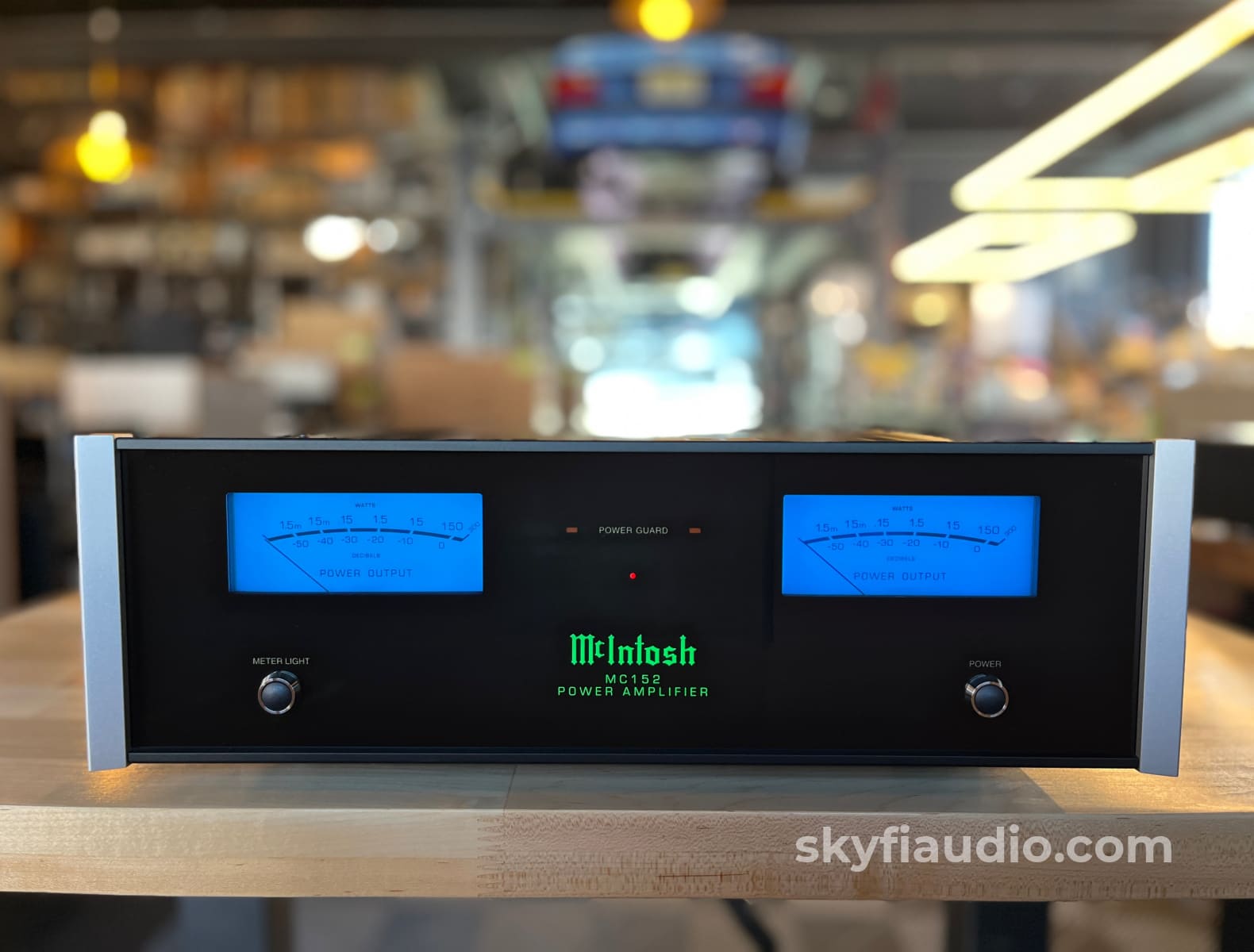 McIntosh MC152 Amplifier - Pre Loved Amplifier