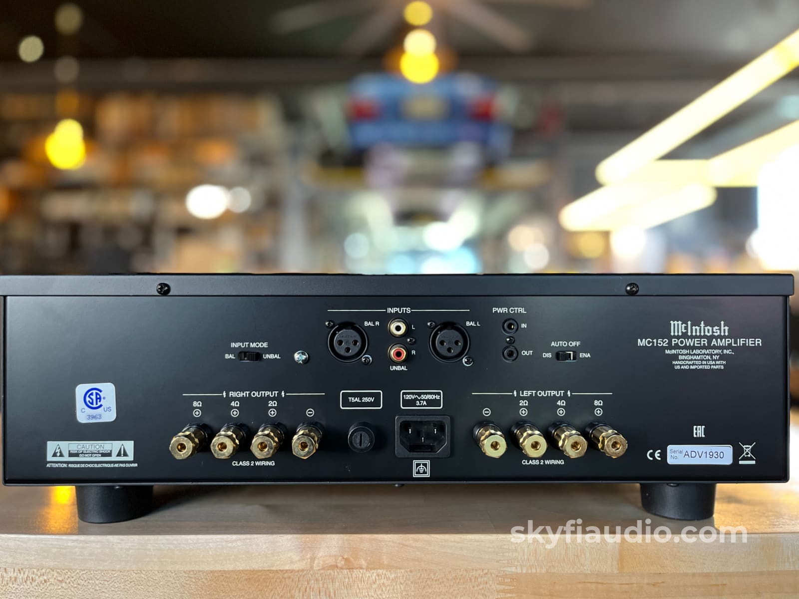 McIntosh MC152 Amplifier - Pre Loved Amplifier