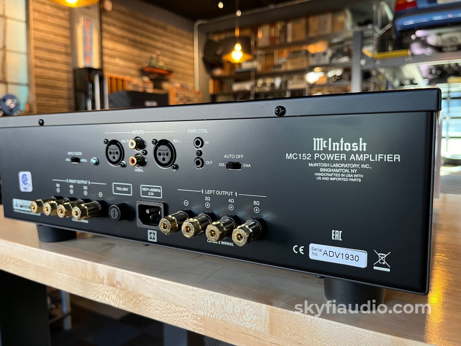 McIntosh MC152 Amplifier - Pre Loved Amplifier