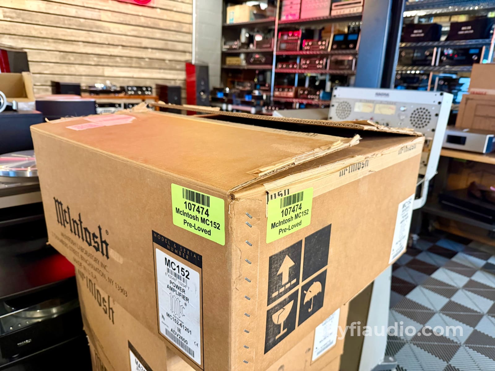 McIntosh MC152 Solid State Amplifier - Pre-Loved - Amplifier