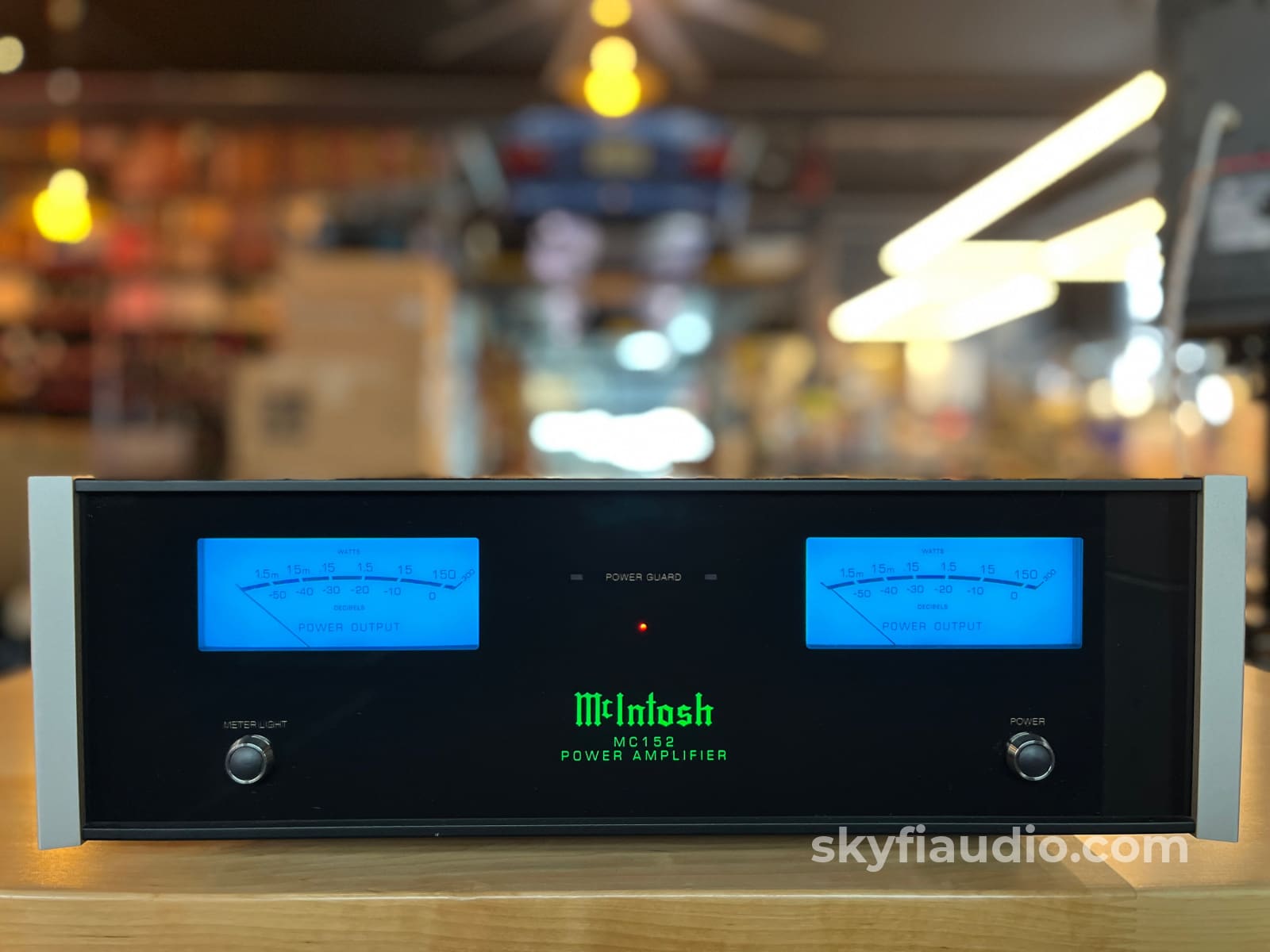 McIntosh MC152 Solid State Amplifier - Pre-Loved - Amplifier