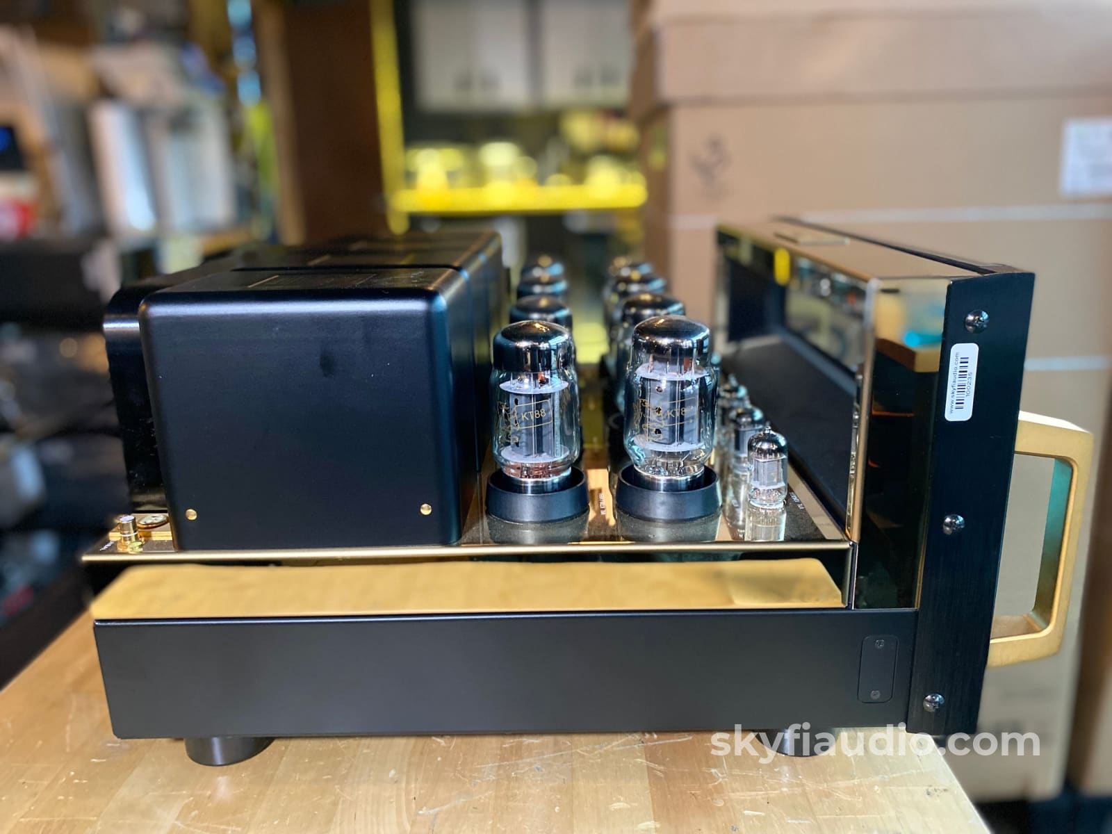 McIntosh MC2000 50th Anniversary Tube Amplifier - Collectors Set