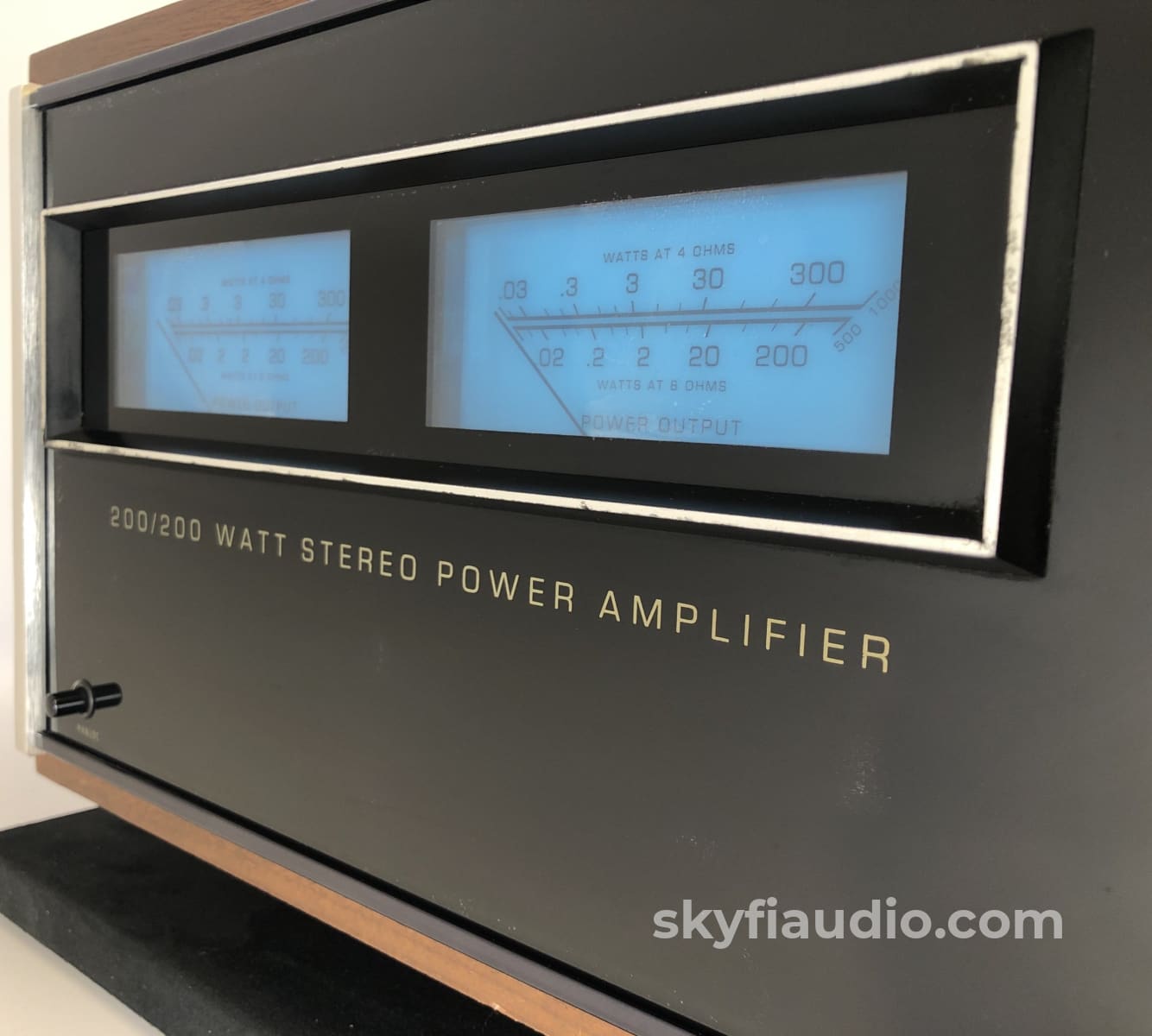 Mcintosh Mc2002 Amplifier With Gorgeous Meters - Rare Wooden Case