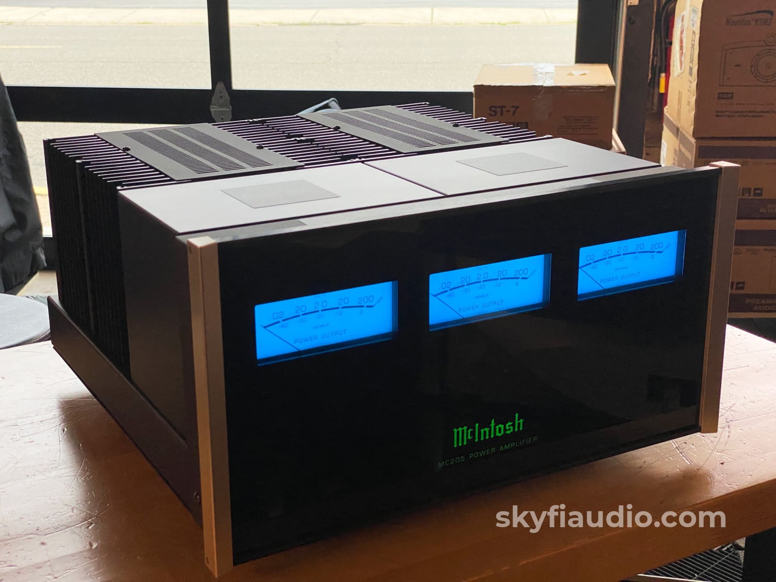 McIntosh MC205 5-Channel Home Theater Amplifier, Complete Set
