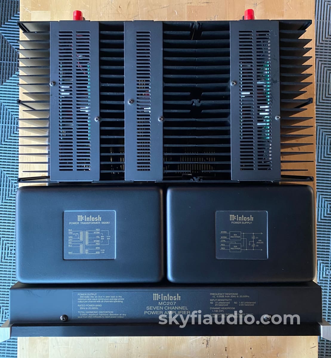 Mcintosh Mc207 Home Theater Amplifier 200W X 7 - New Glass!