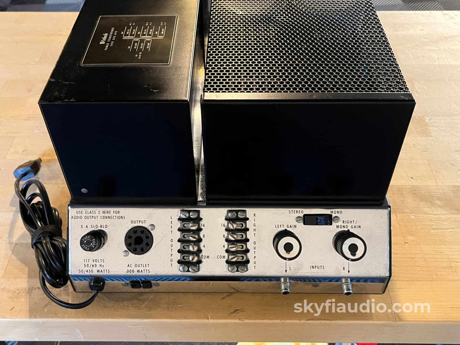 Mcintosh Mc2100 Solid State Amplifier - Skyfi Serviced