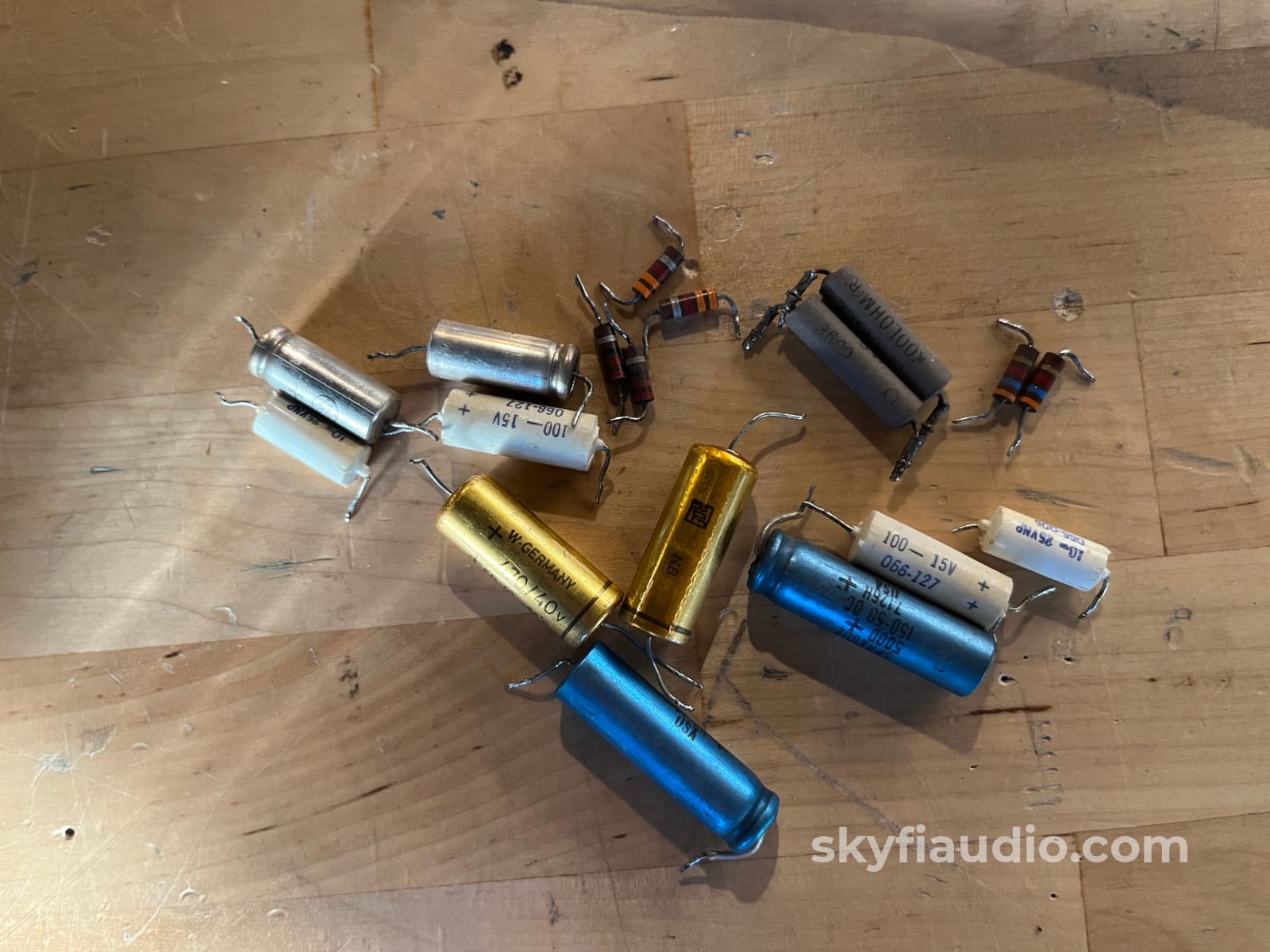 McIntosh MC2100 Vintage Solid State Amplifier - SkyFi Serviced