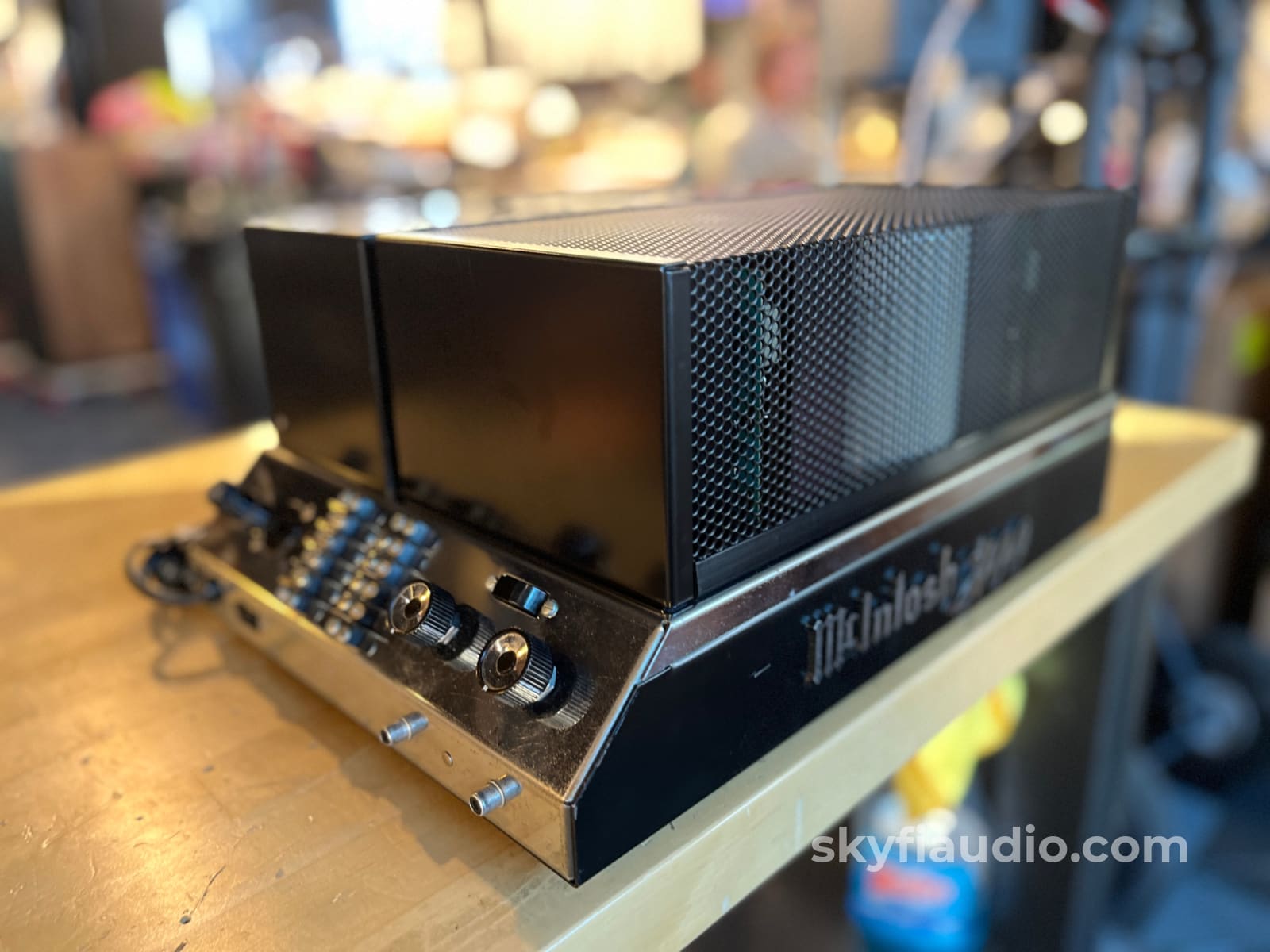 McIntosh MC2100 Vintage Solid State Amplifier - SkyFi Serviced