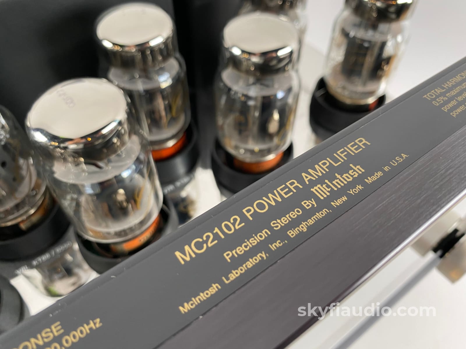 Mcintosh Mc2102 Tube Amplifier With Custom Cover