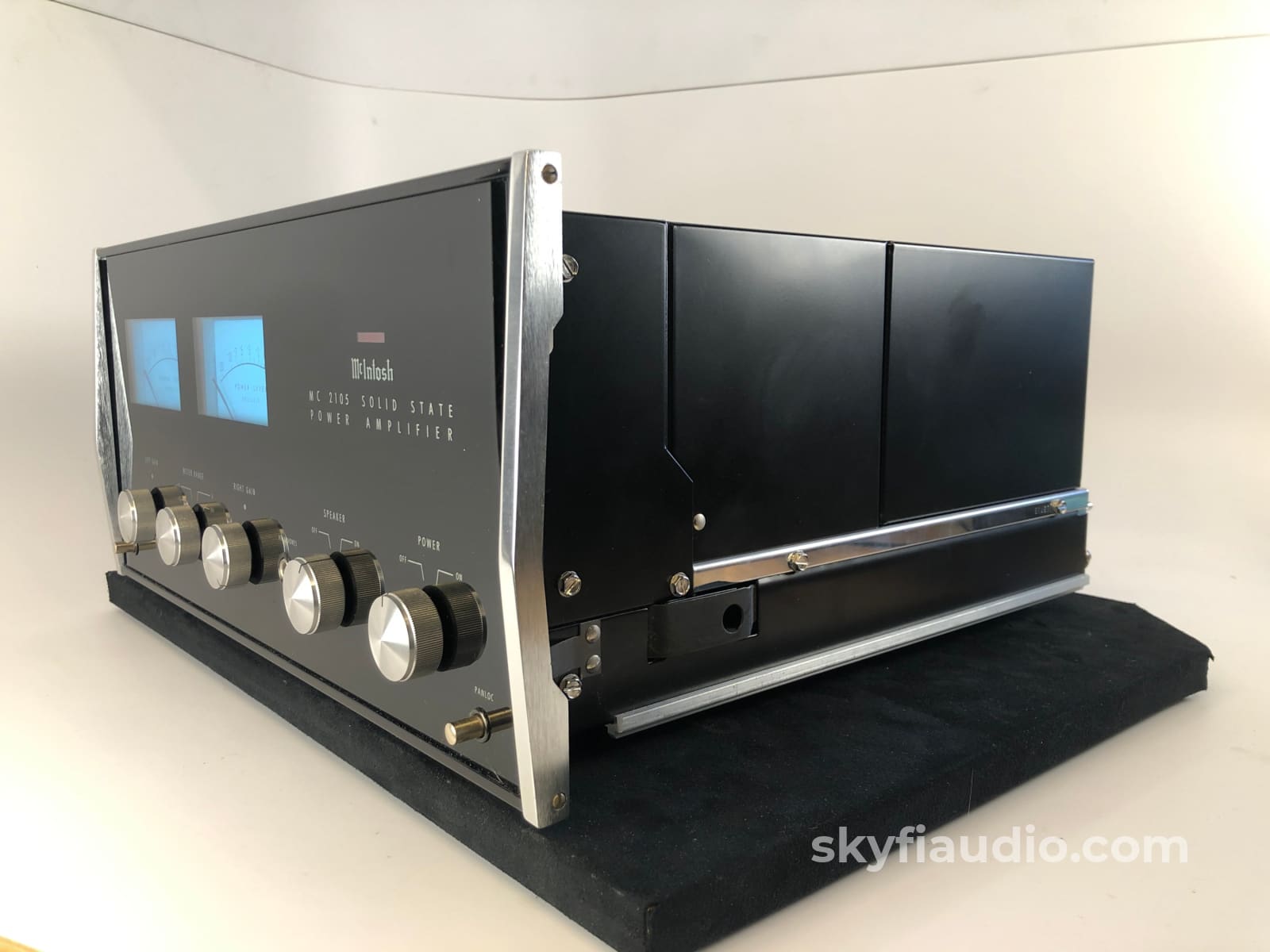 McIntosh MC2105 Solid State Vintage Amplifier - UPGRADED, RESTORED, an