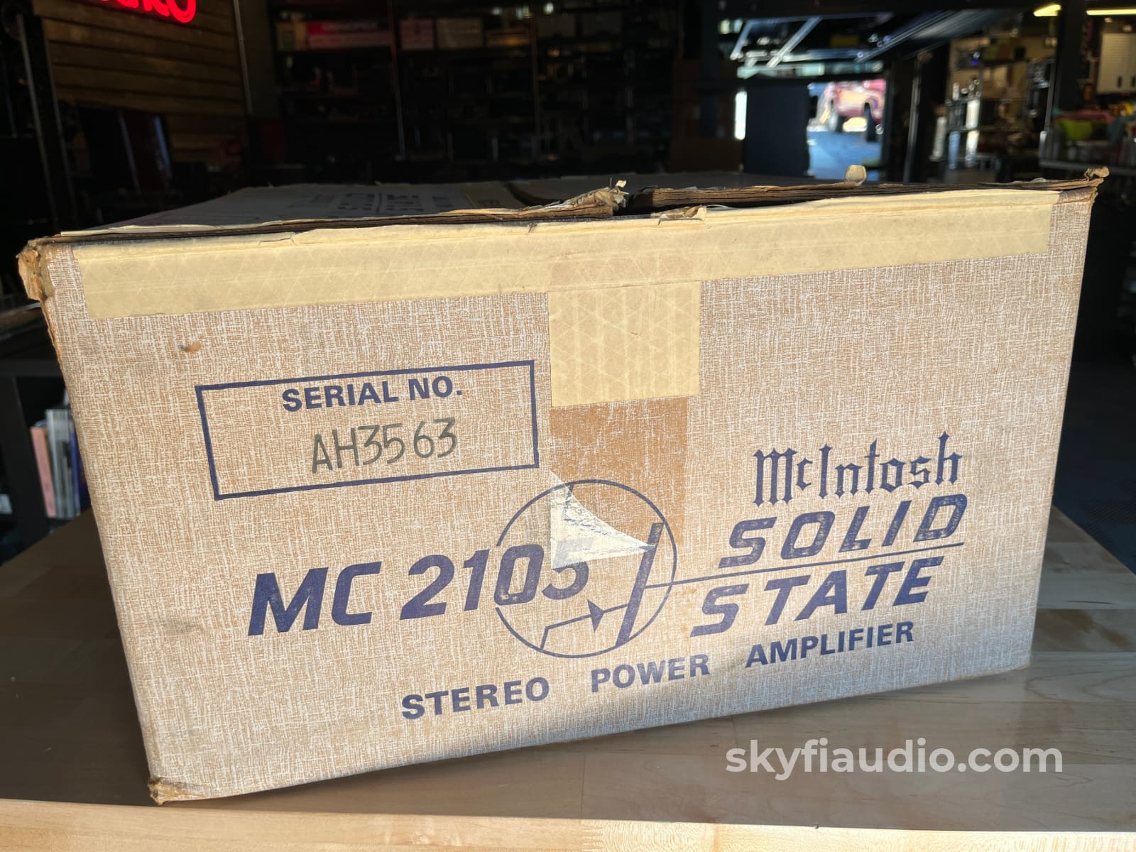 McIntosh MC2105 Box - Great Condition Accessory