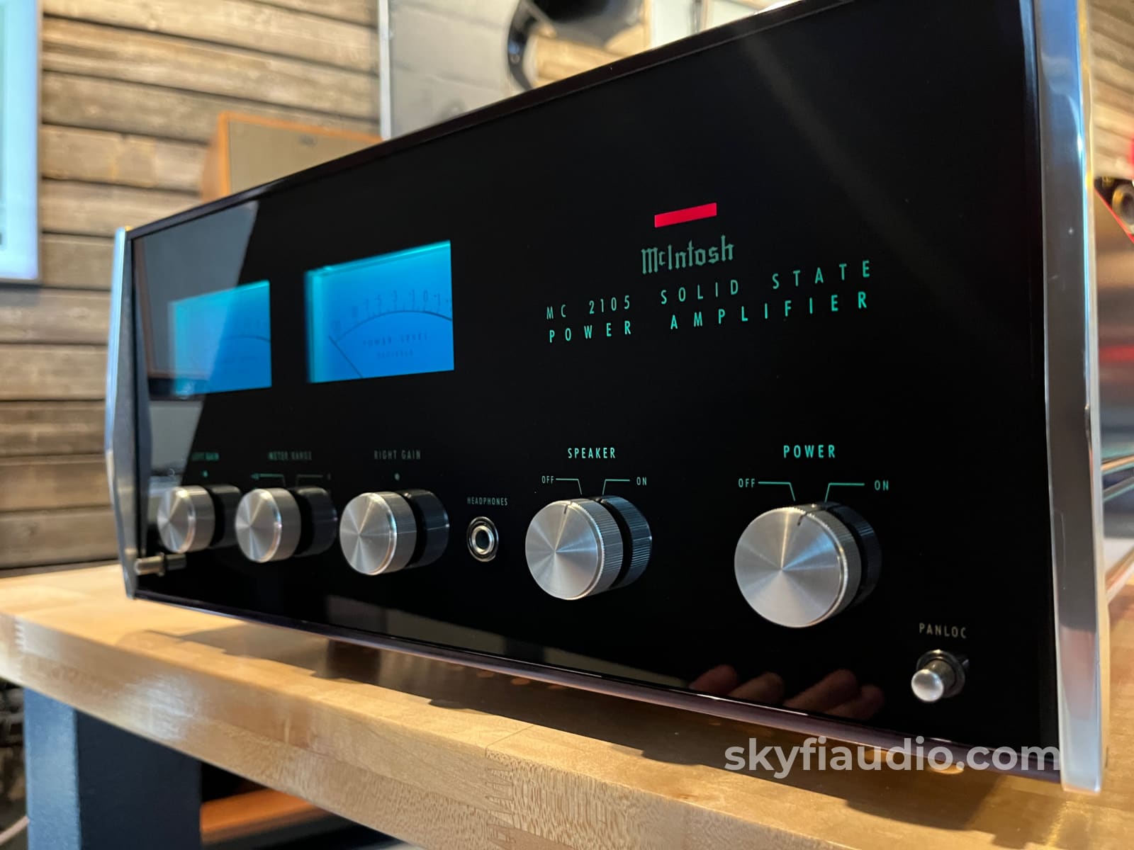 McIntosh MC2105 Vintage Solid State Amplifier- Restored in 2023 - Amplifier
