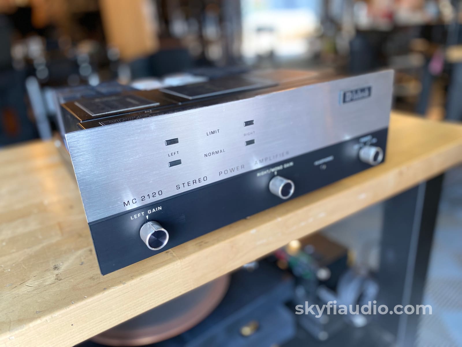 Mcintosh Mc2120 Solid Sate Vintage Amplifier