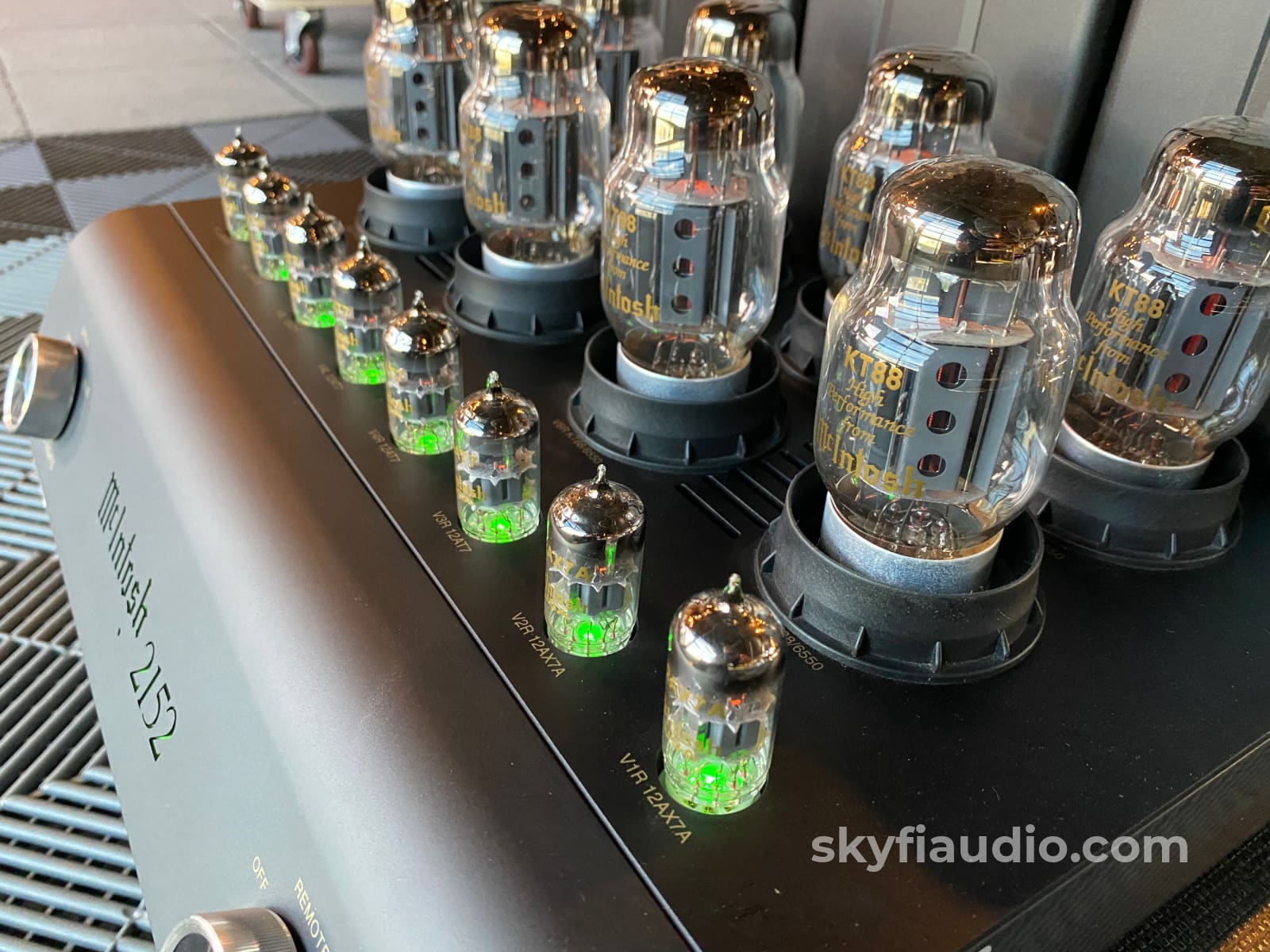 Mcintosh Mc2152 70Th Anniversary Tube Amplifier - 150W X 2 In Store Only