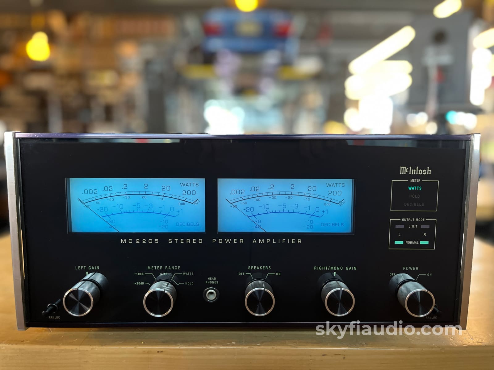 Mcintosh Mc2205 Solid State Amplifier- Skyfi Serviced New Glass! Amplifier