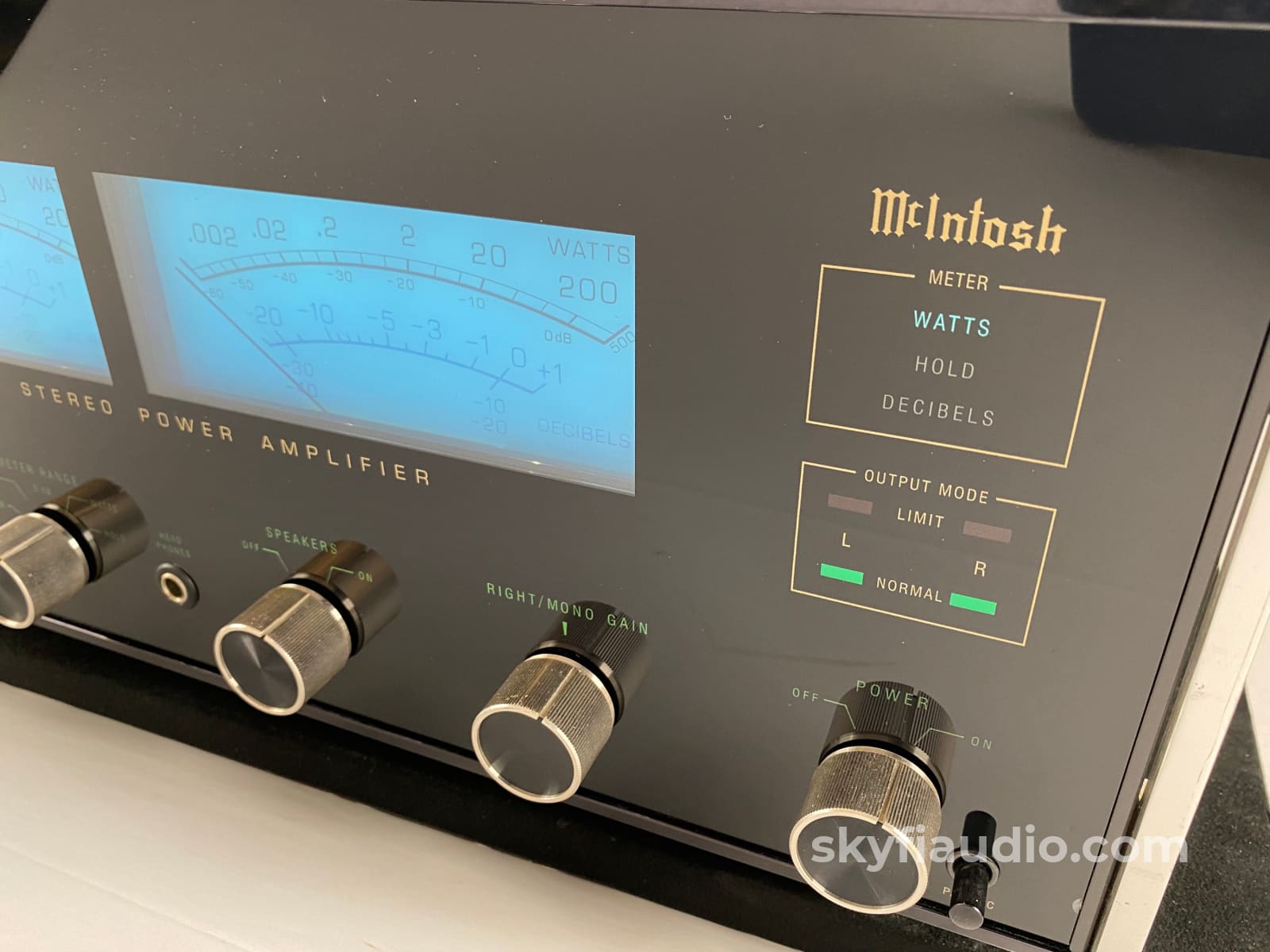 Mcintosh Mc2205 Vintage Power Amplifier - 200Wpc