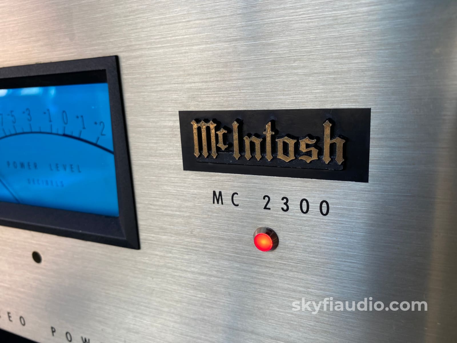 Mcintosh Mc2300 Solid State Amplifier - Restored And Upgraded