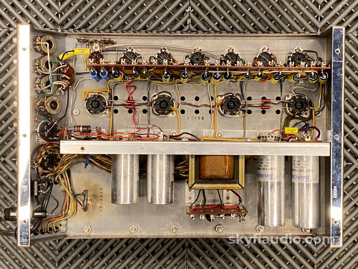 Mcintosh Mc240 Tube Amplifier - Electronically Restored Includes Cage