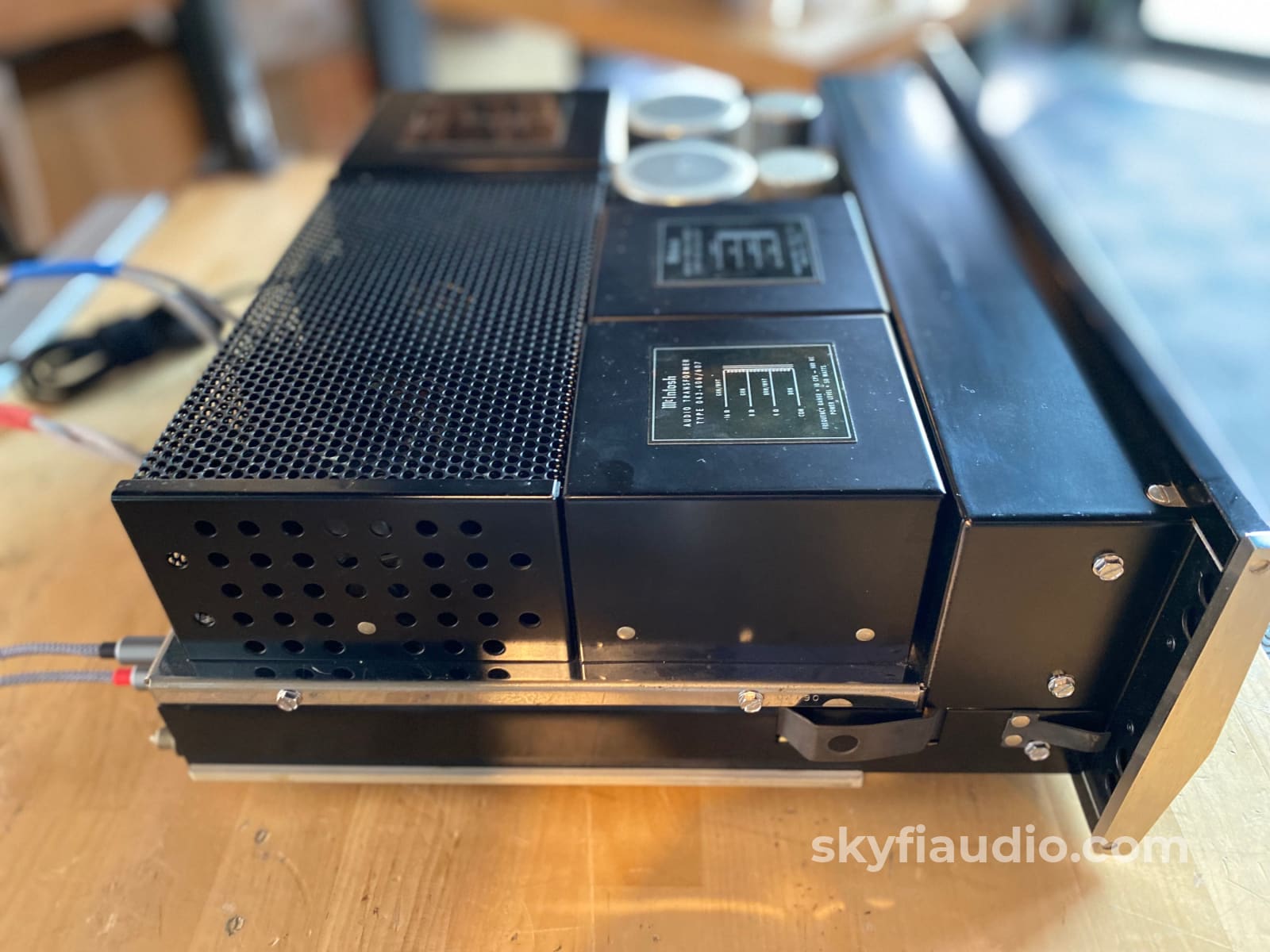 Mcintosh MC2505 Vintage Amplifier in Amazing Vintage Condition
