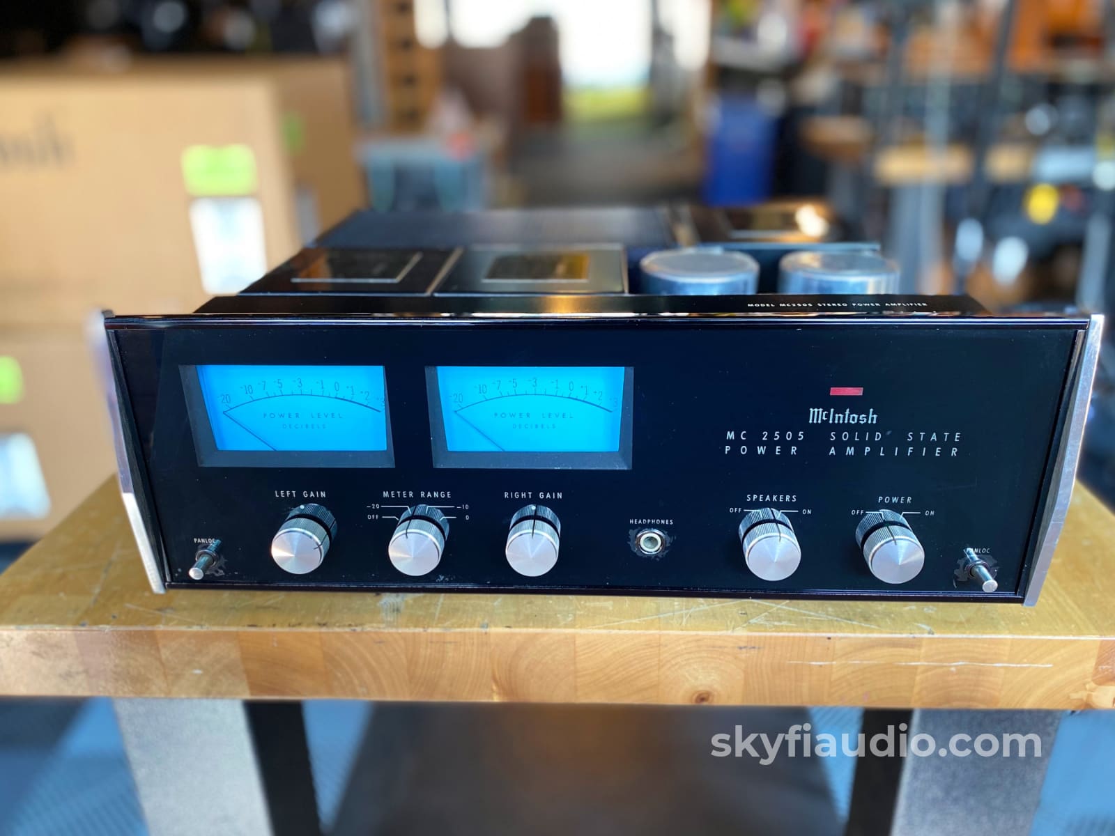Mcintosh Mc2505 Vintage Amplifier - Serviced