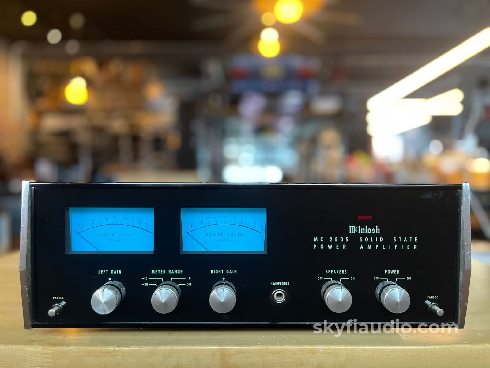 Used Mcintosh MC2505 Stereo power amplifiers for Sale | HifiShark.com