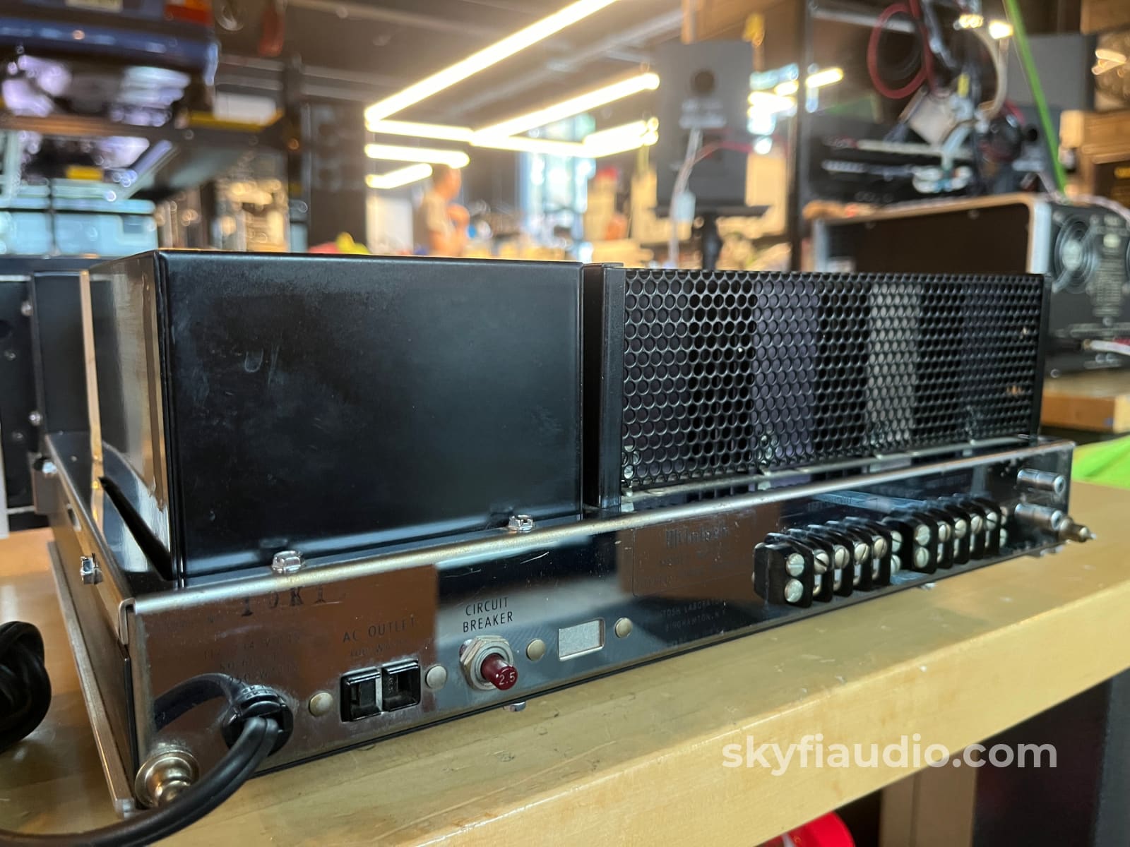 McIntosh MC2505 Vintage Solid State Amplifier