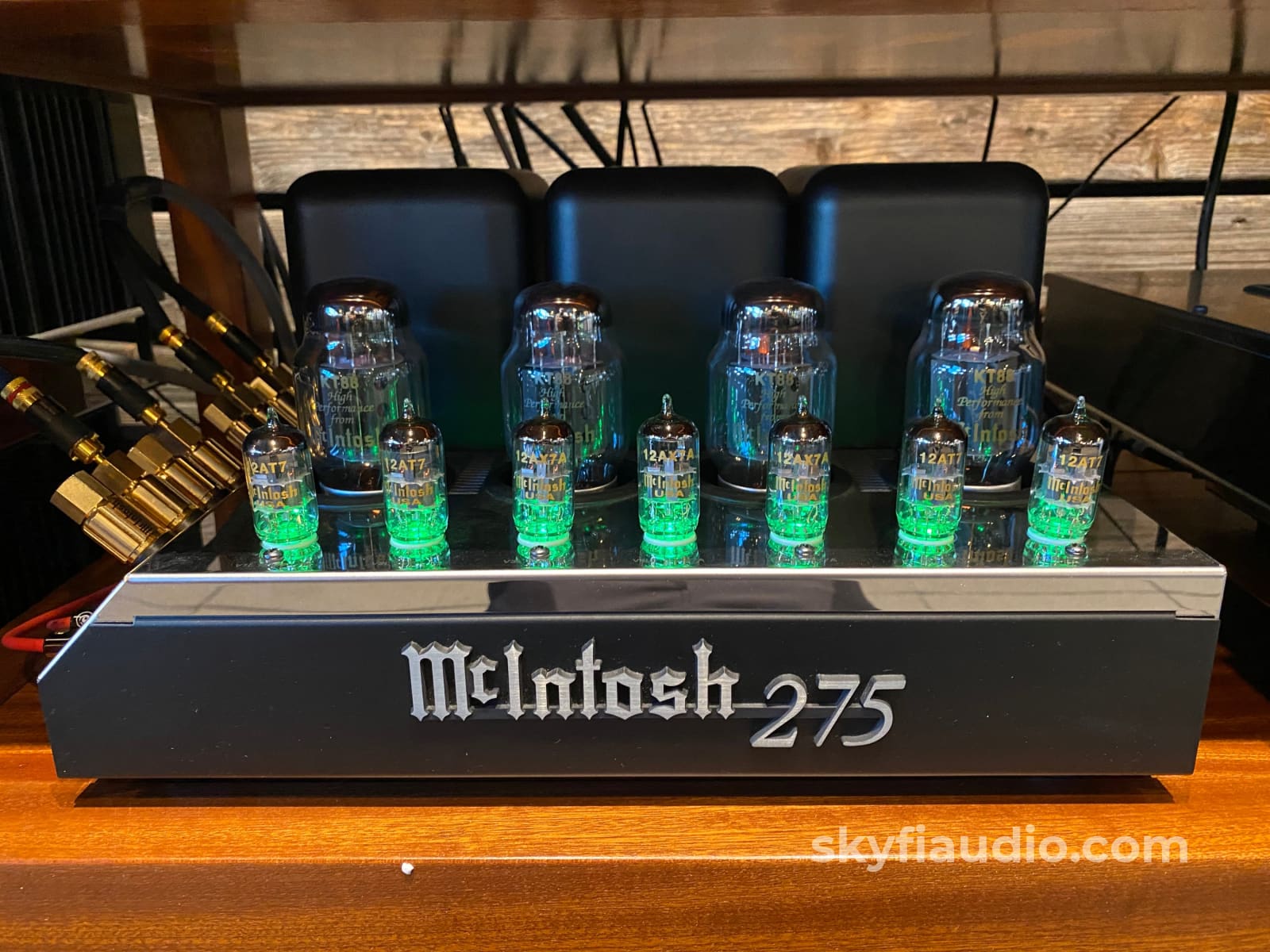 Mcintosh Mc275 - Latest Version Store Display In Only Amplifier