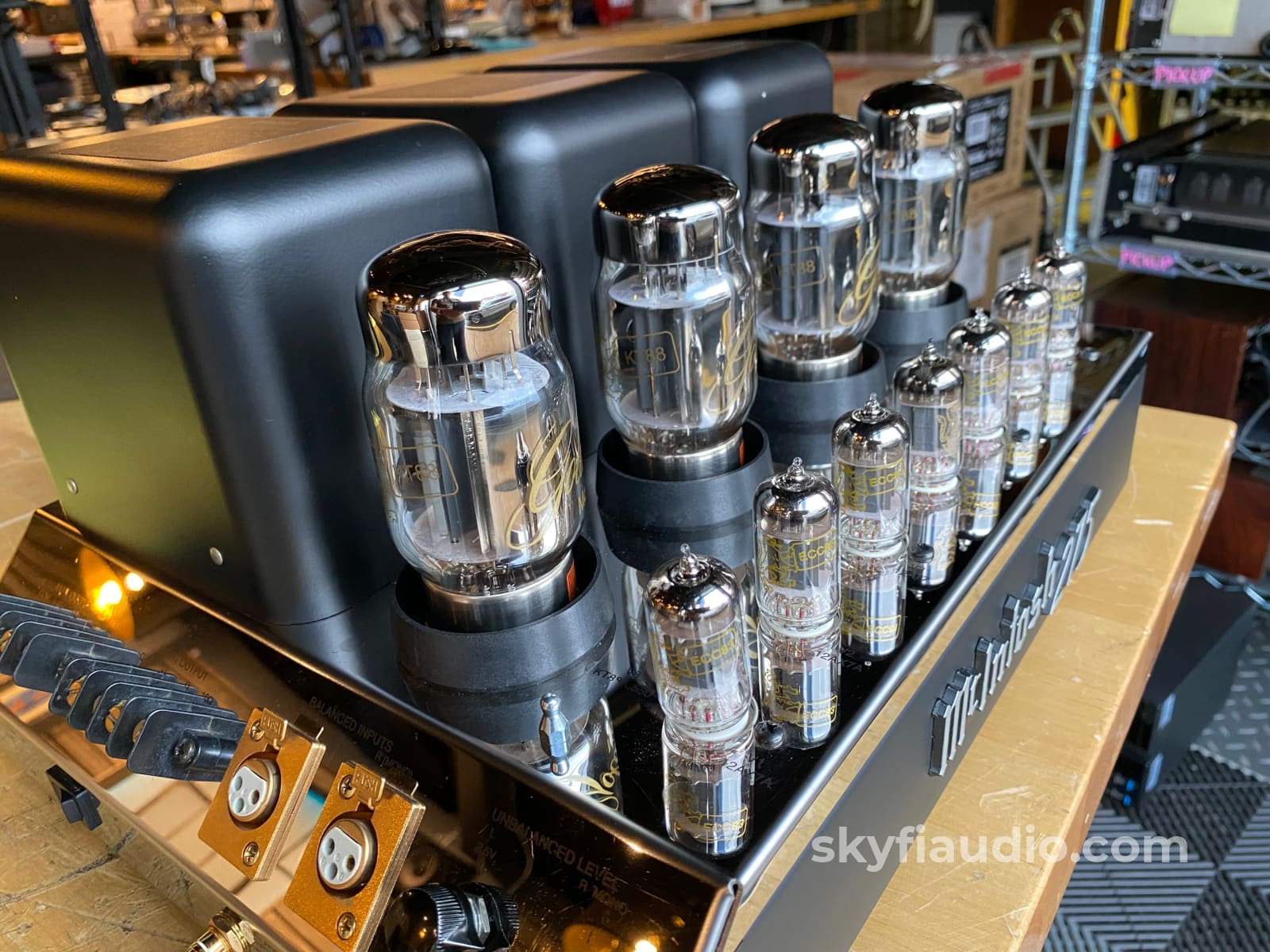 McIntosh MC275 MK IV (2004-2006) Tube Amplifier w/Gold Lion Tubes