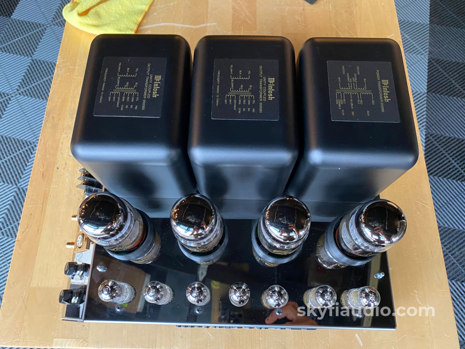 Mcintosh Mc275 Mk Iv (2004-2006) Tube Amplifier W/ Gold Lion Tubes