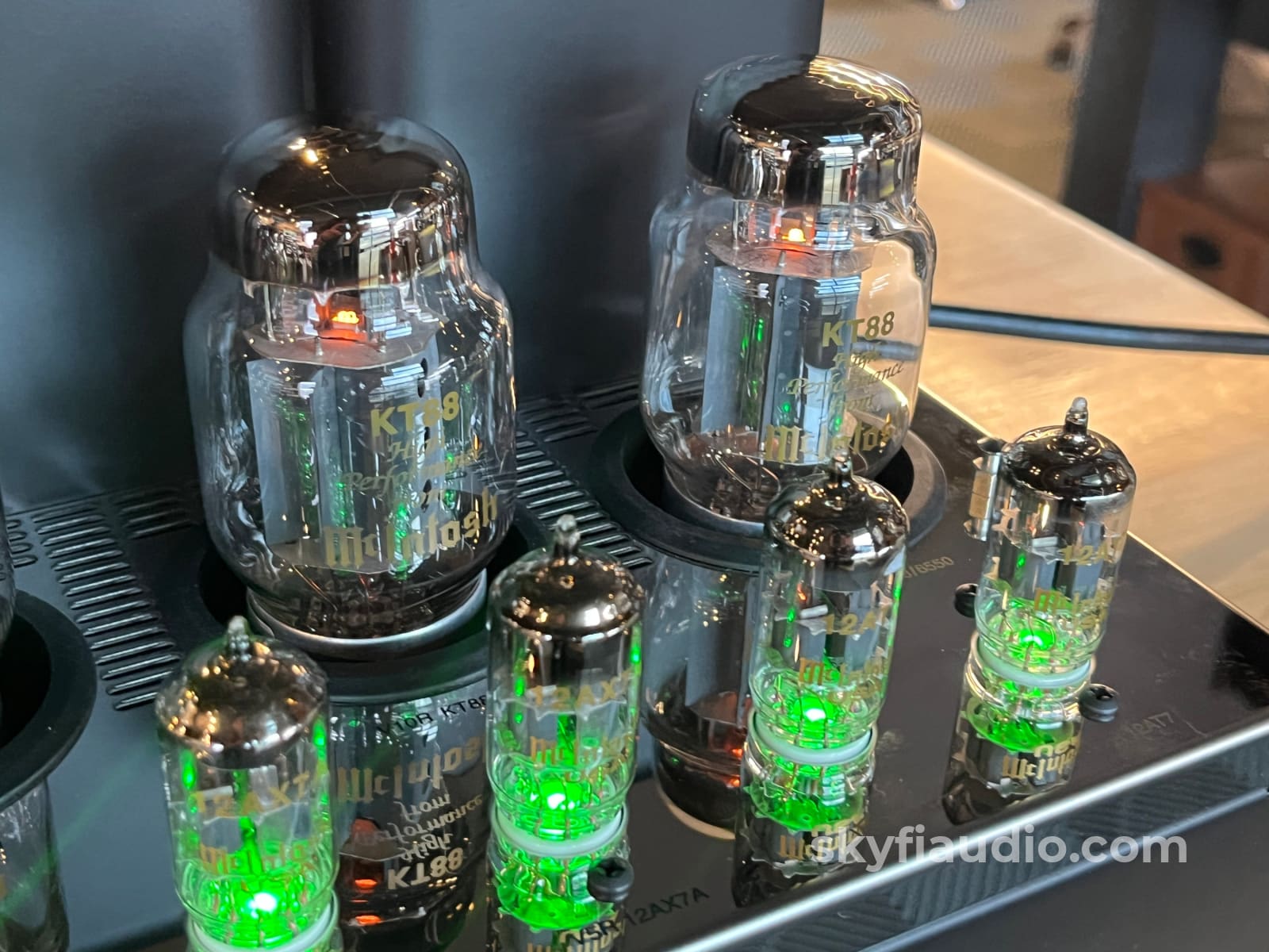 McIntosh MC275 MKV Tube Amplifier - Pre Loved