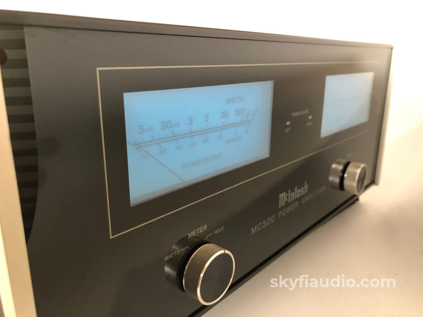 Mcintosh Mc300 Solid State Stereo Amplifier - 300W!