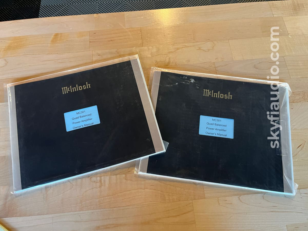 McIntosh MC301 Monoblock Amplifier Pair - Quadbalanced Amplifier
