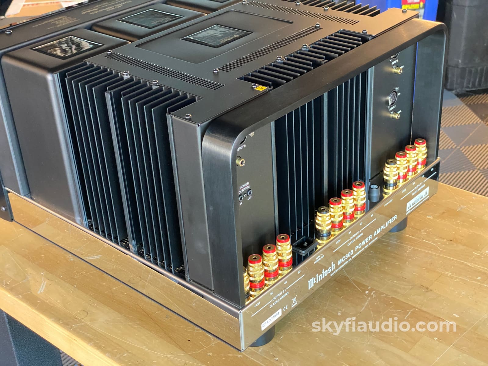 Mcintosh Mc303 3-Channel Solid State Amplifier Pre-Owned