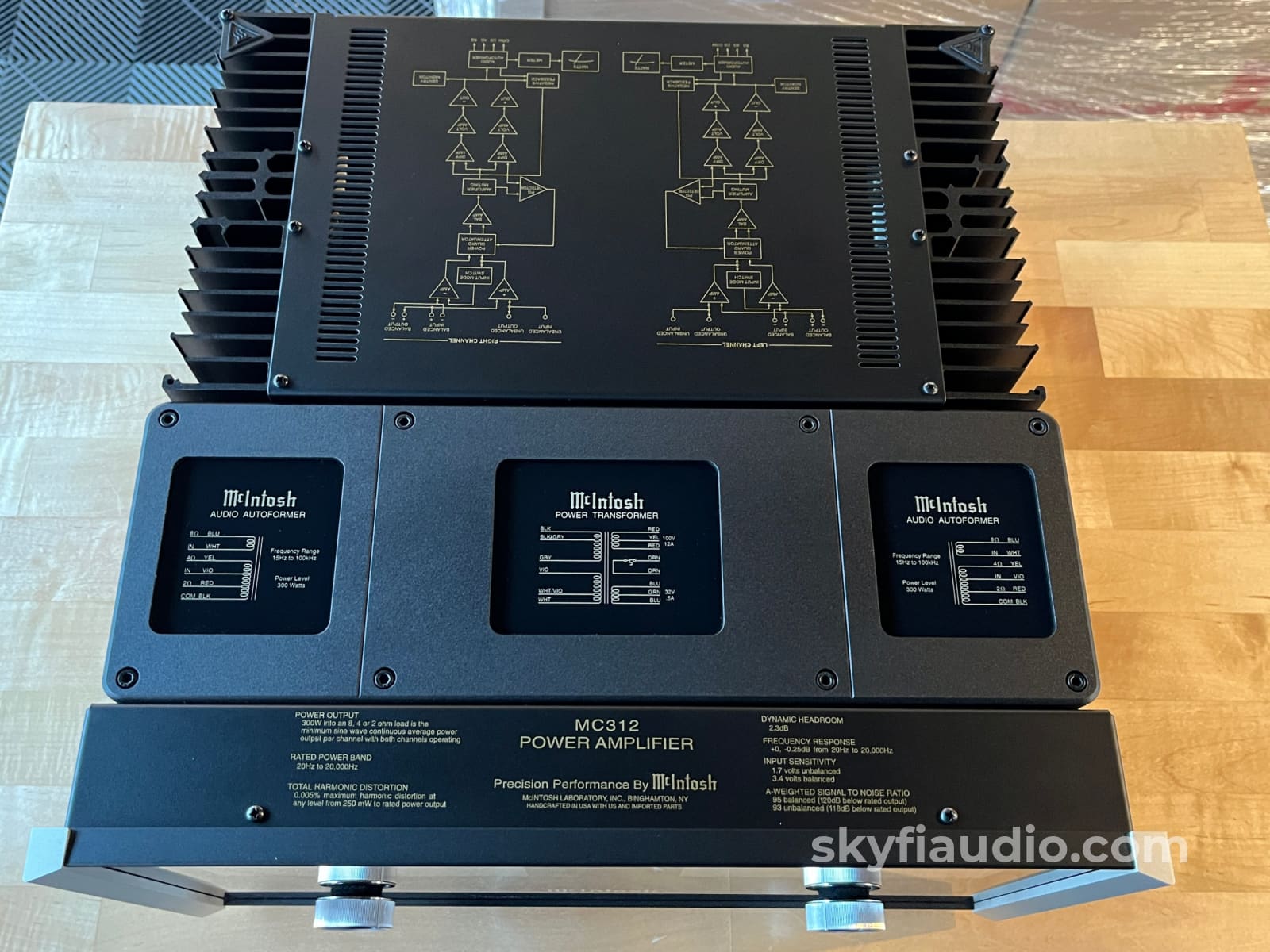 McIntosh MC312 Solid State 300W Amplifier - Pre-Loved Amplifier