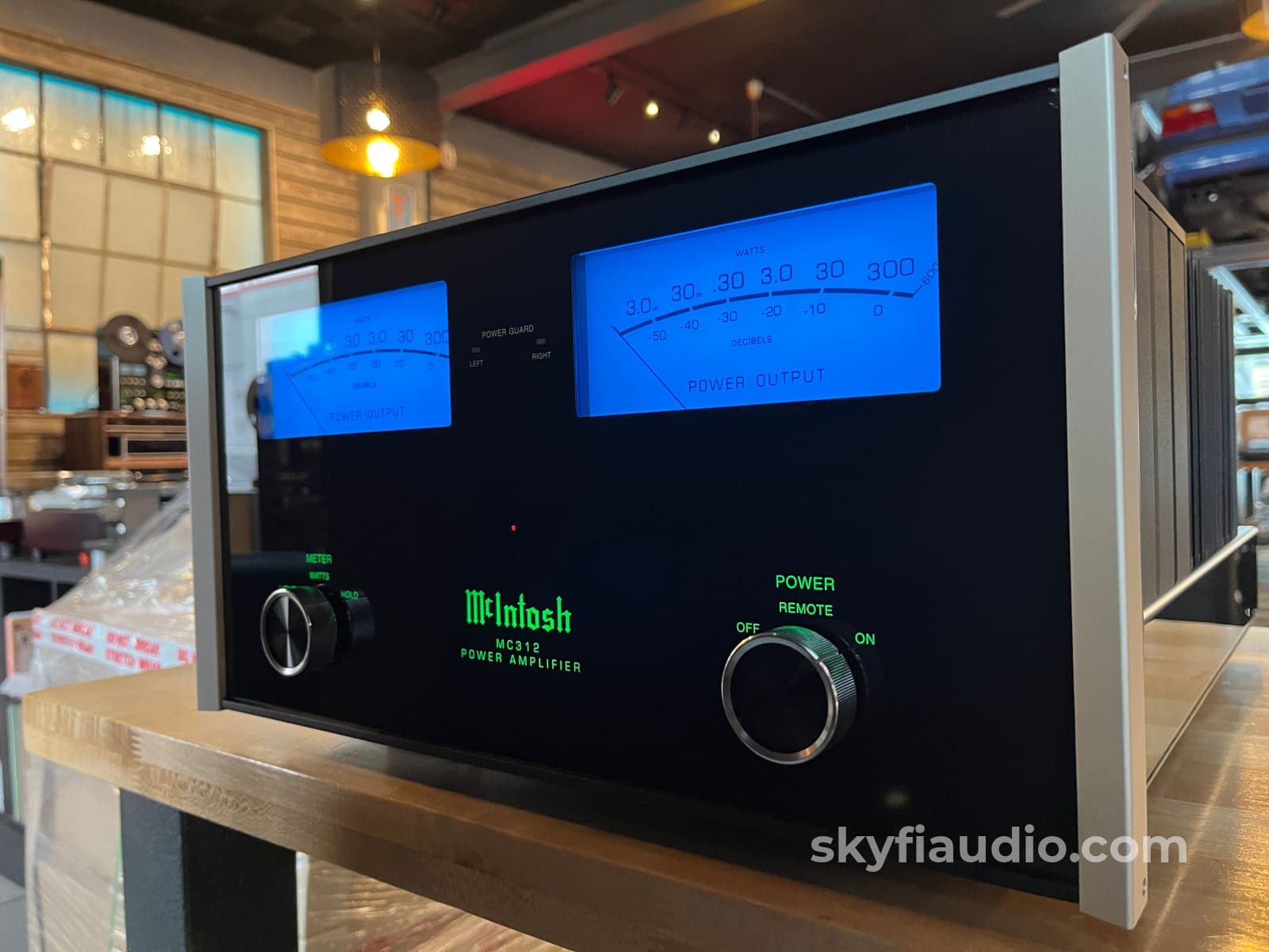 McIntosh MC312 Solid State 300W Amplifier - Pre-Loved