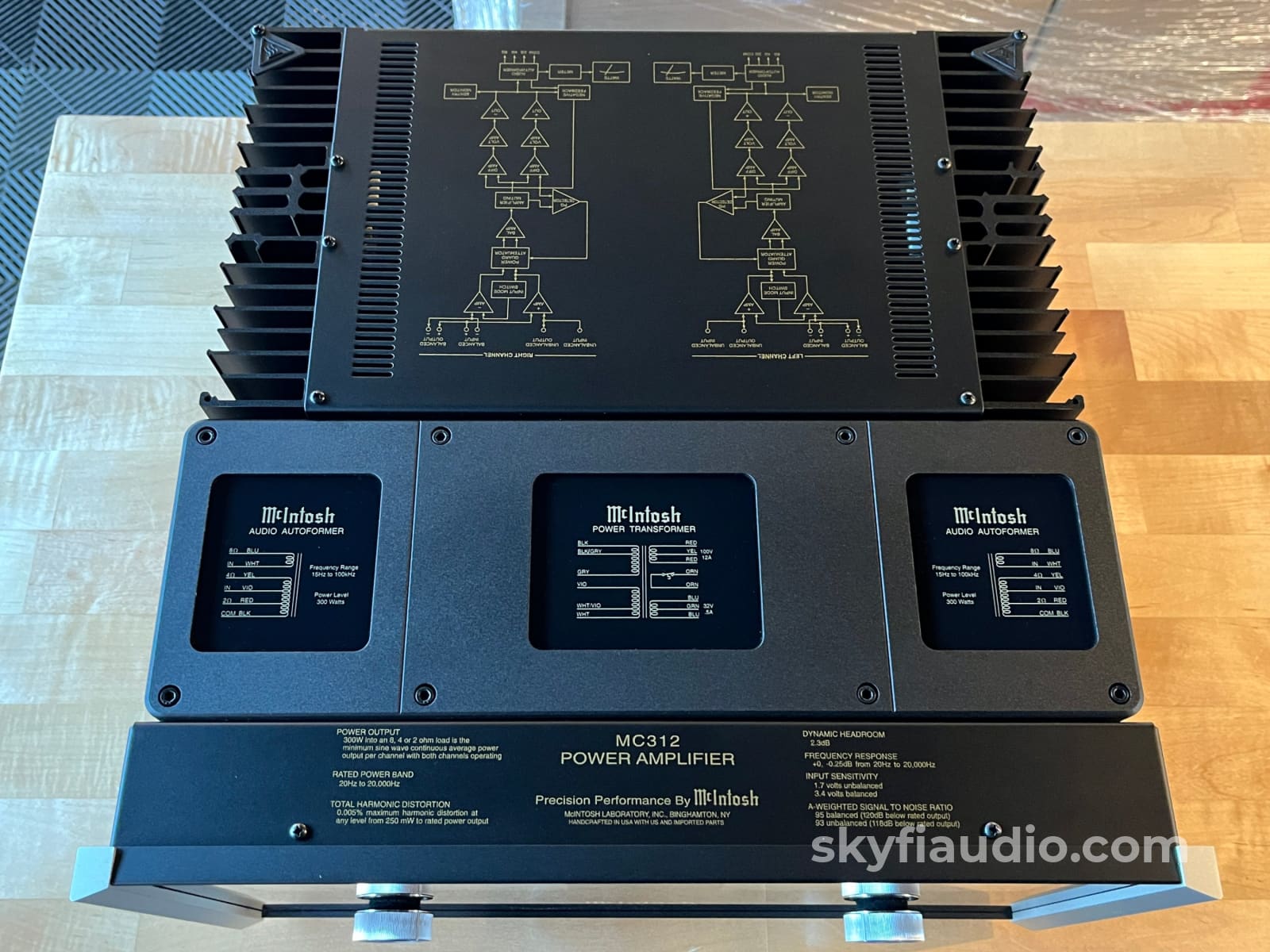 McIntosh MC312 Solid State 300W Amplifier - Pre-Loved Amplifier