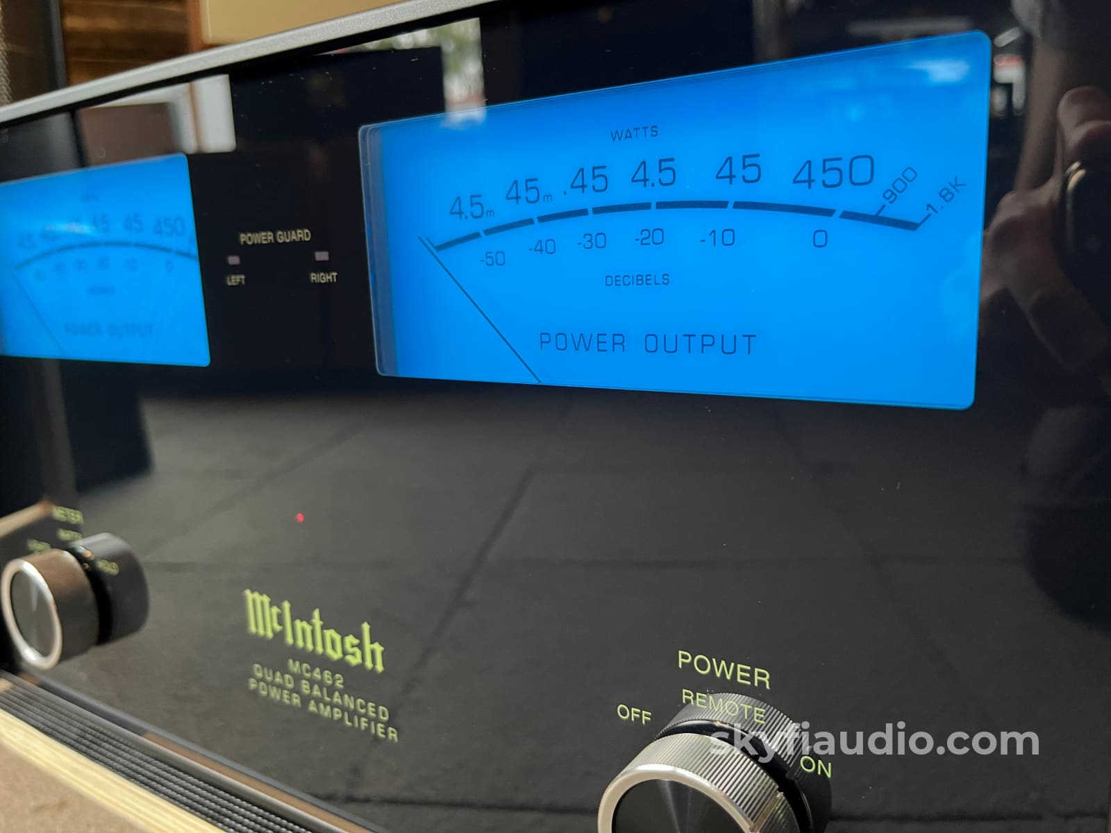 McIntosh MC462 Solid State Amplifier - Quad Balanced - Pre-Loved Amplifier