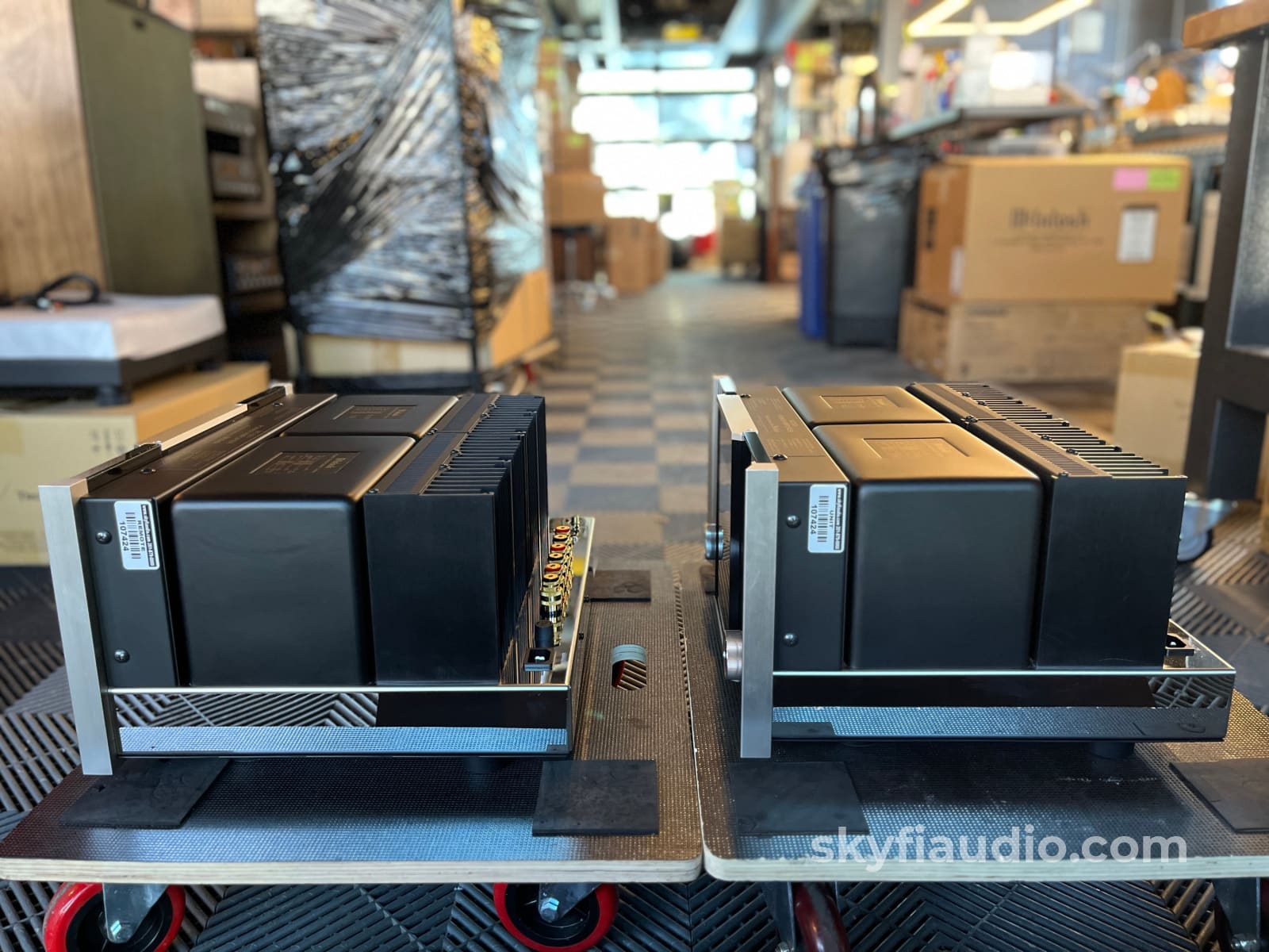 McIntosh MC501 Monoblock Amplifier Pair - Consecutive Serials Fiber Optic - Amplifier