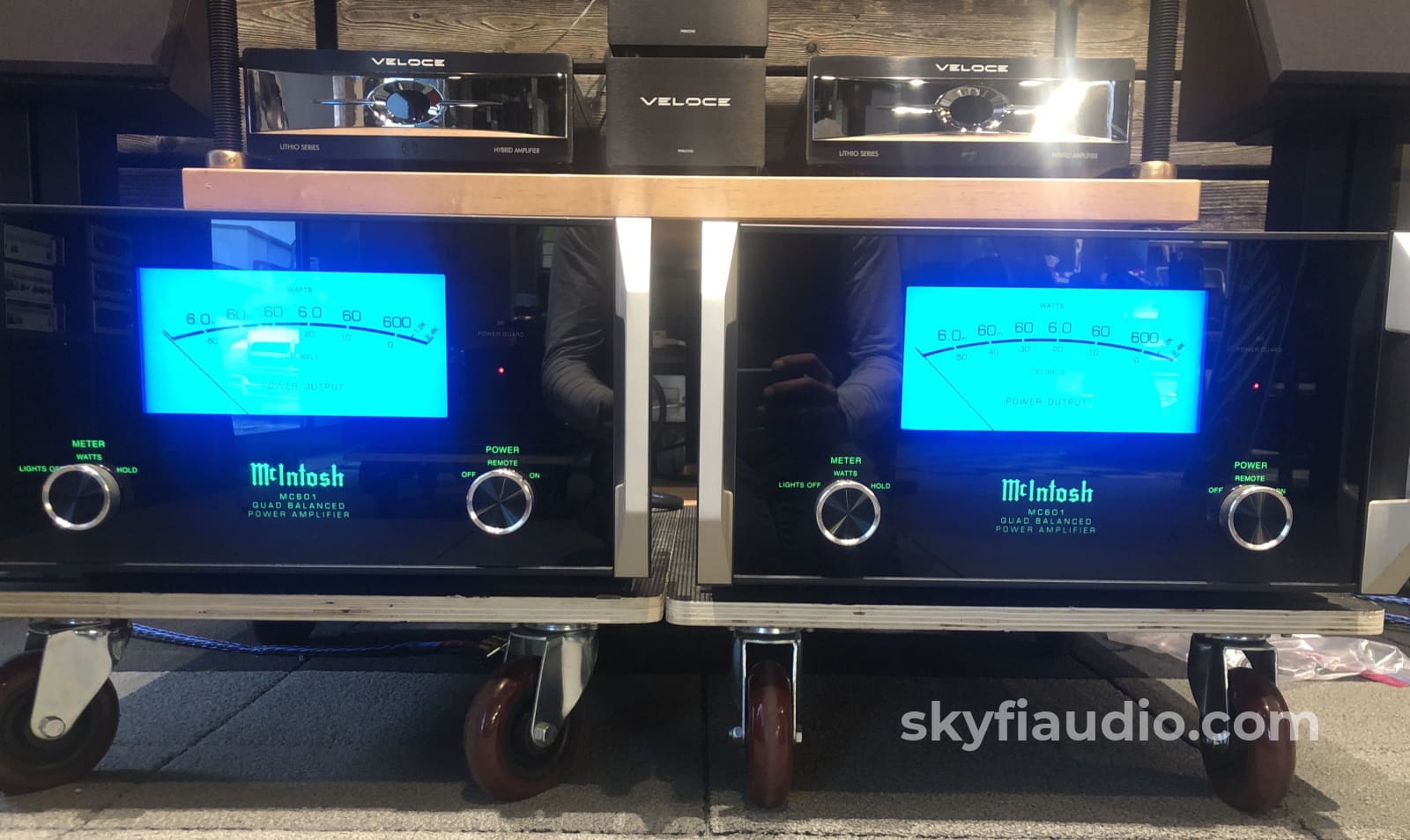 Mcintosh Mc601 Quad Balanced Monoblock Amplifiers - Wow!! Amplifier