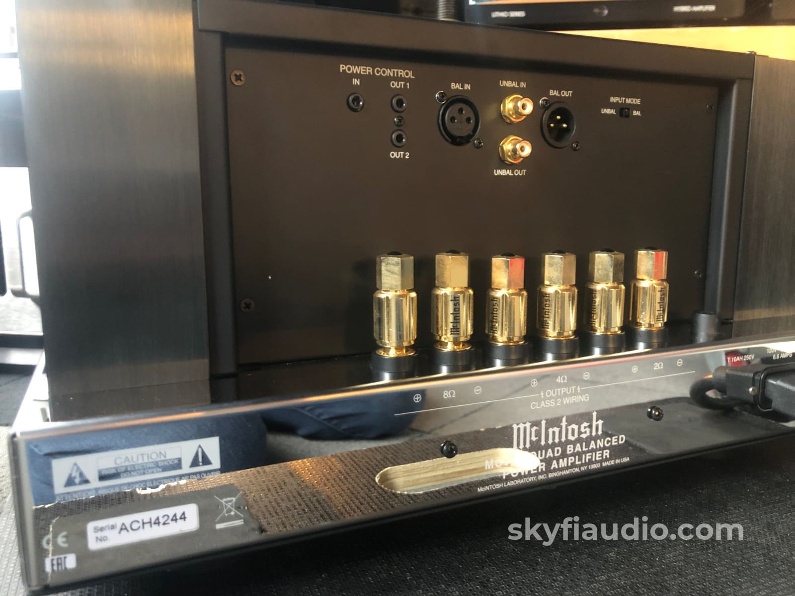 Mcintosh Mc601 Quad Balanced Monoblock Amplifiers - Wow!! Amplifier