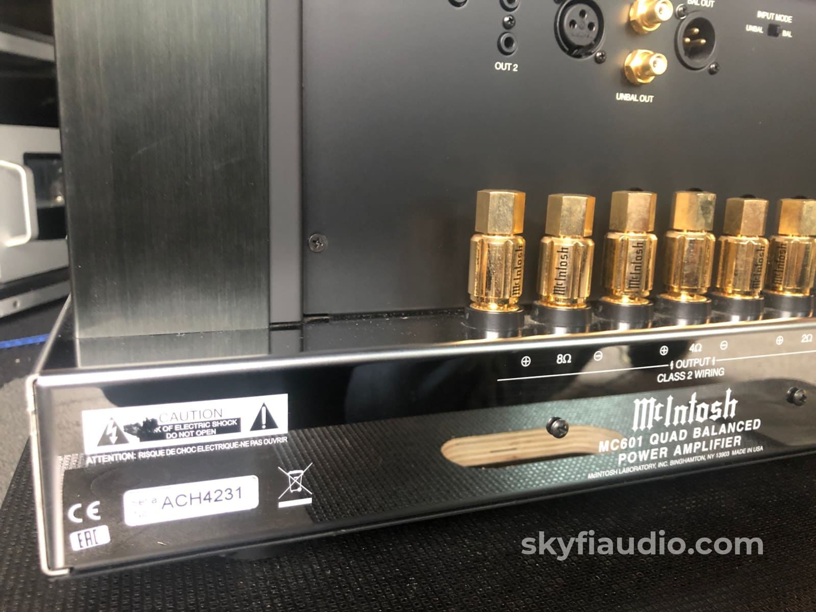 Mcintosh Mc601 Quad Balanced Monoblock Amplifiers - Wow!! Amplifier