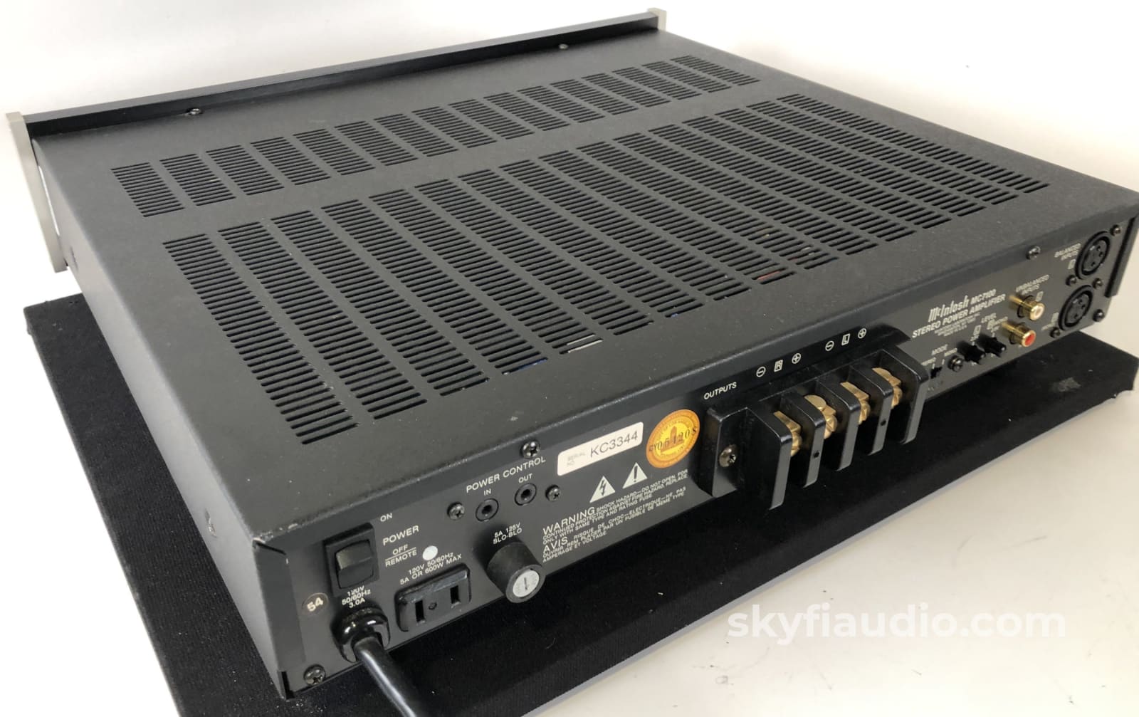 Mcintosh Mc7100 Compact Amplifier - Solid State Powerhouse