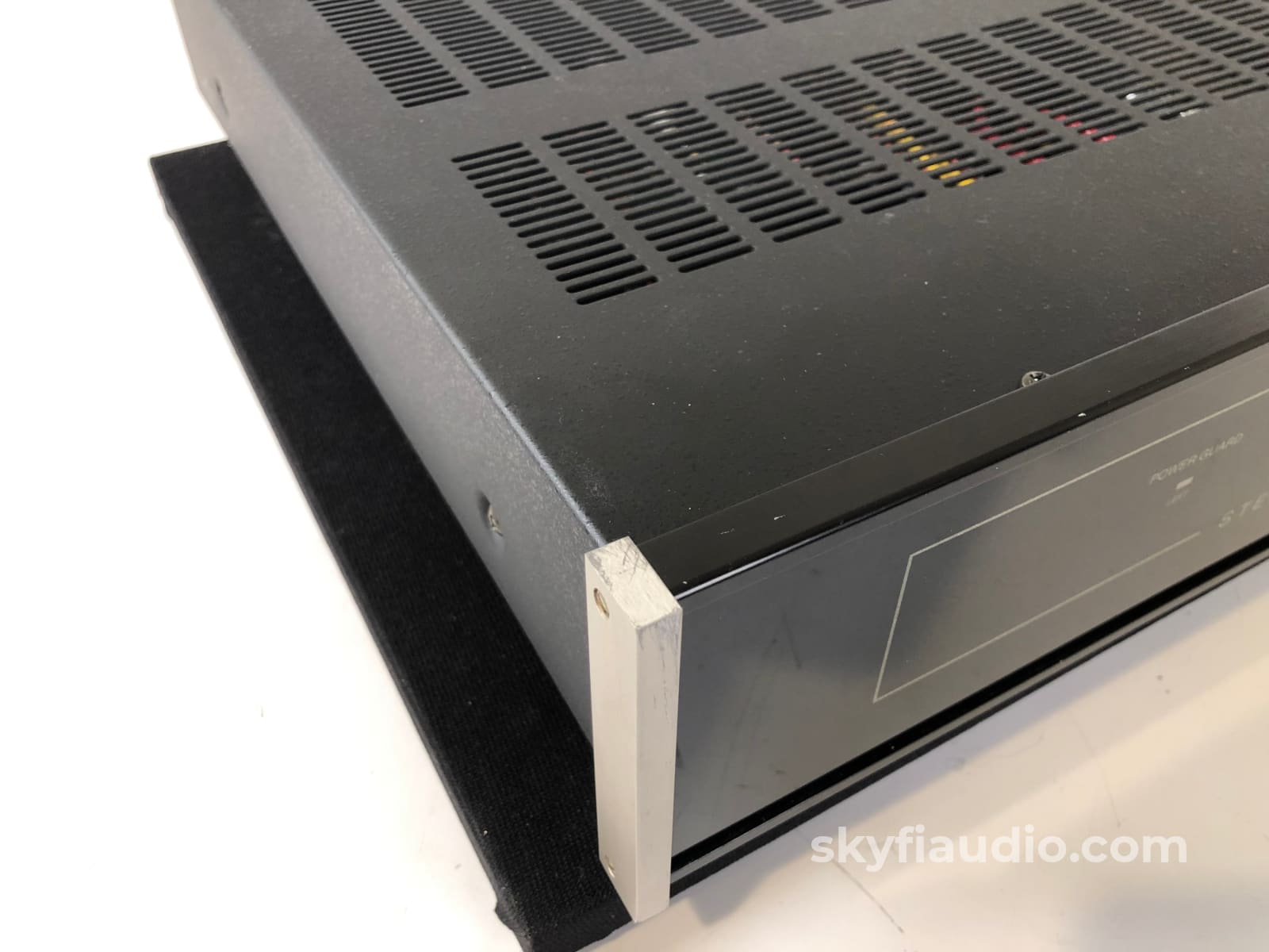 Mcintosh Mc7100 Compact Amplifier - Solid State Powerhouse