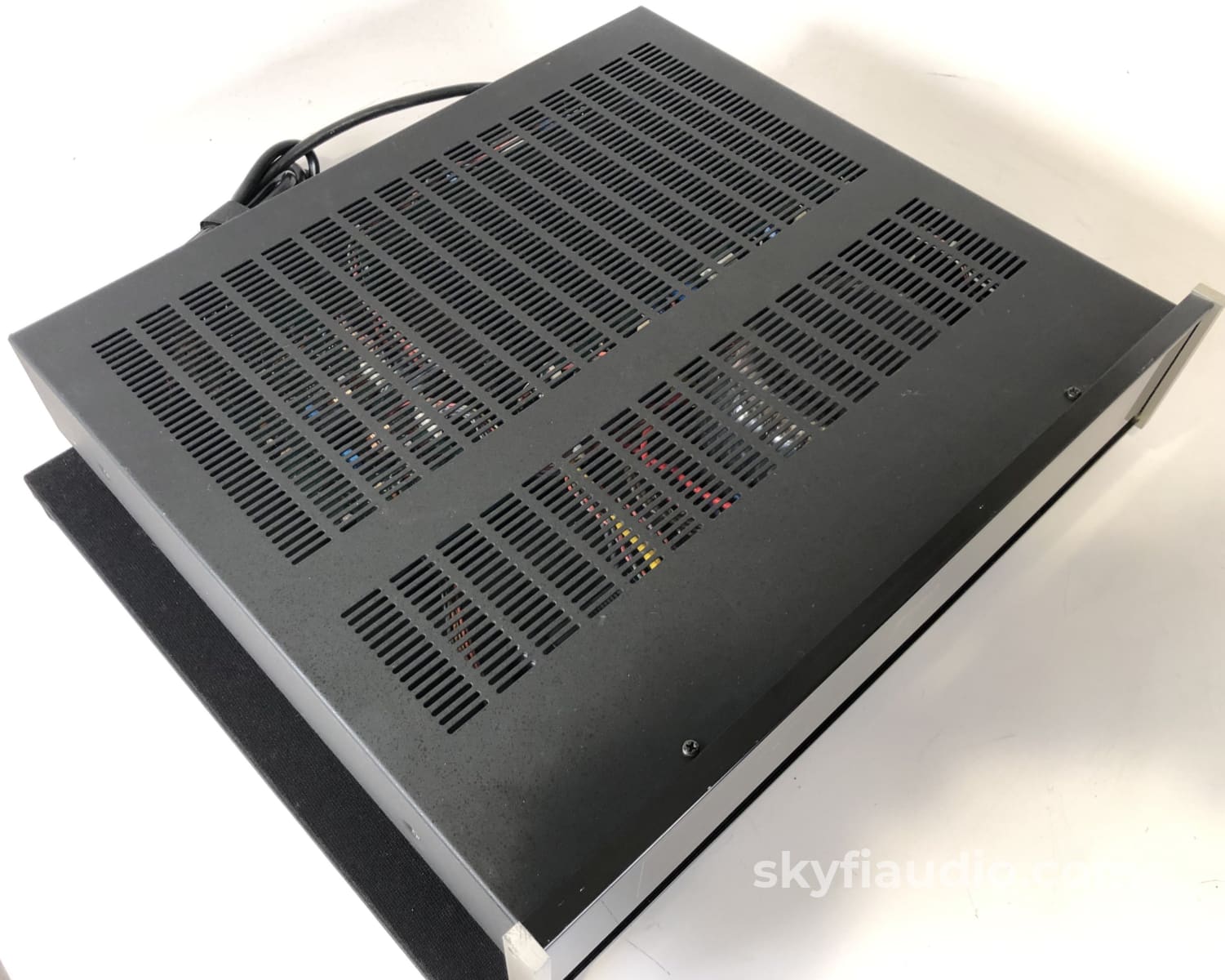 Mcintosh Mc7100 Compact Amplifier - Solid State Powerhouse