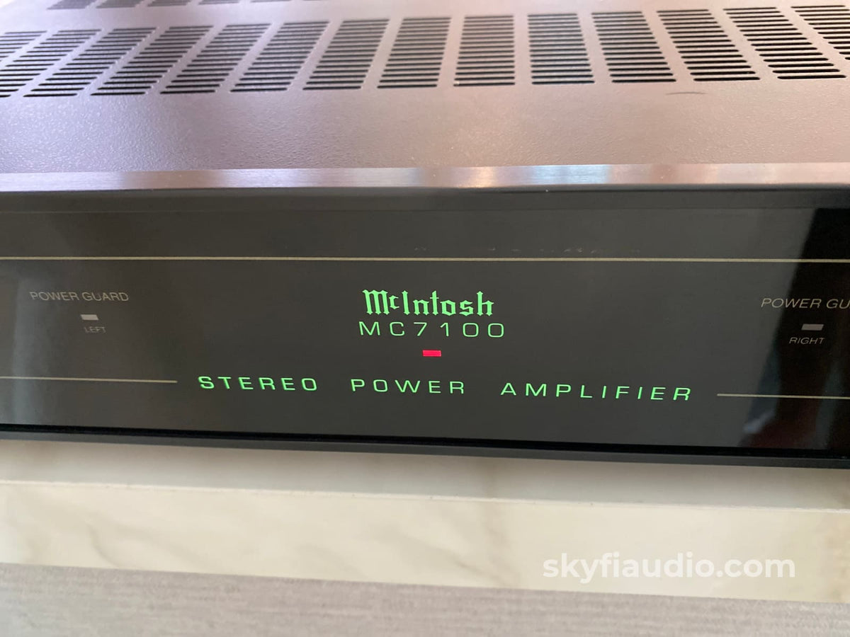 Mcintosh Mc7100 - Compact Yet Powerful Stereo Amplifier Amplifier