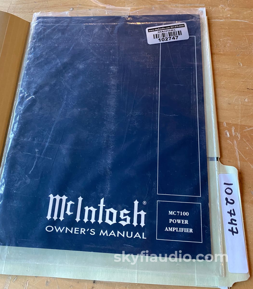 Mcintosh Mc7100 - Compact Yet Powerful Stereo Amplifier W/Balanced Inputs