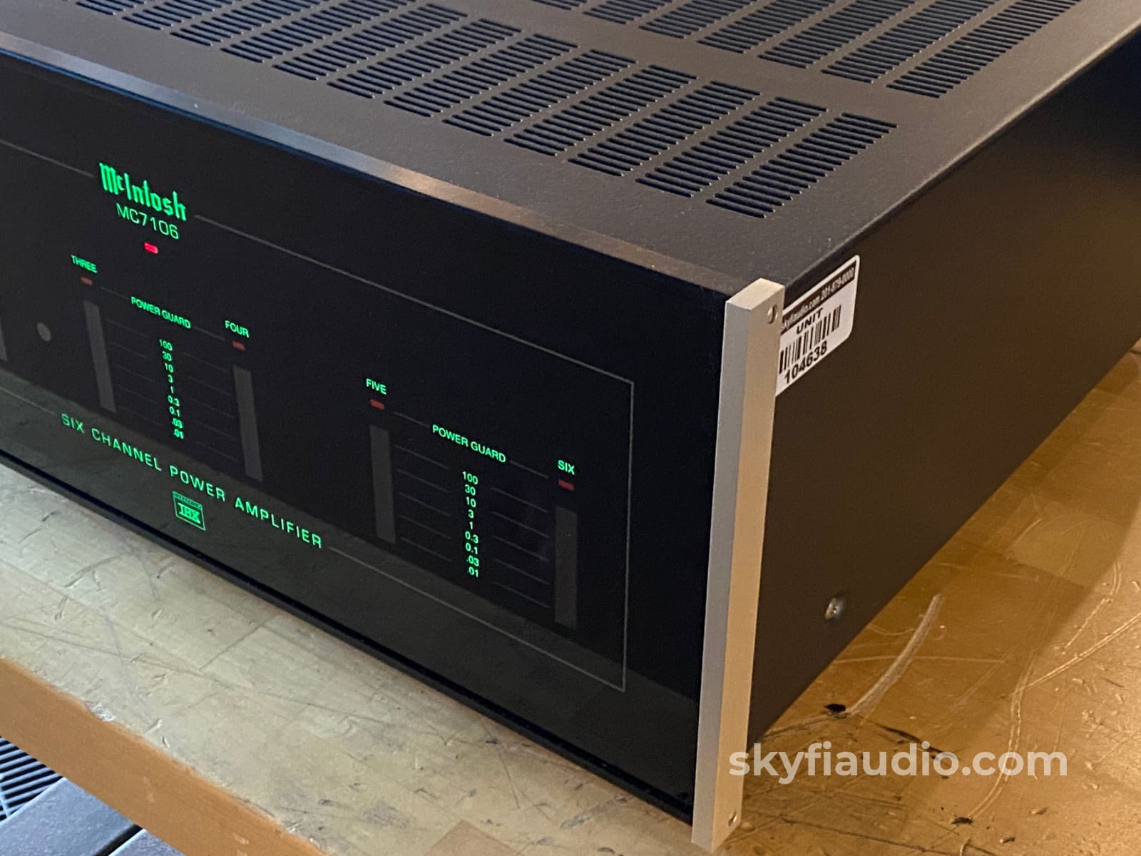 Mcintosh Mc7106 6 Channel Solid State Amp W/Led Vu Meters Thx Rated Amplifier