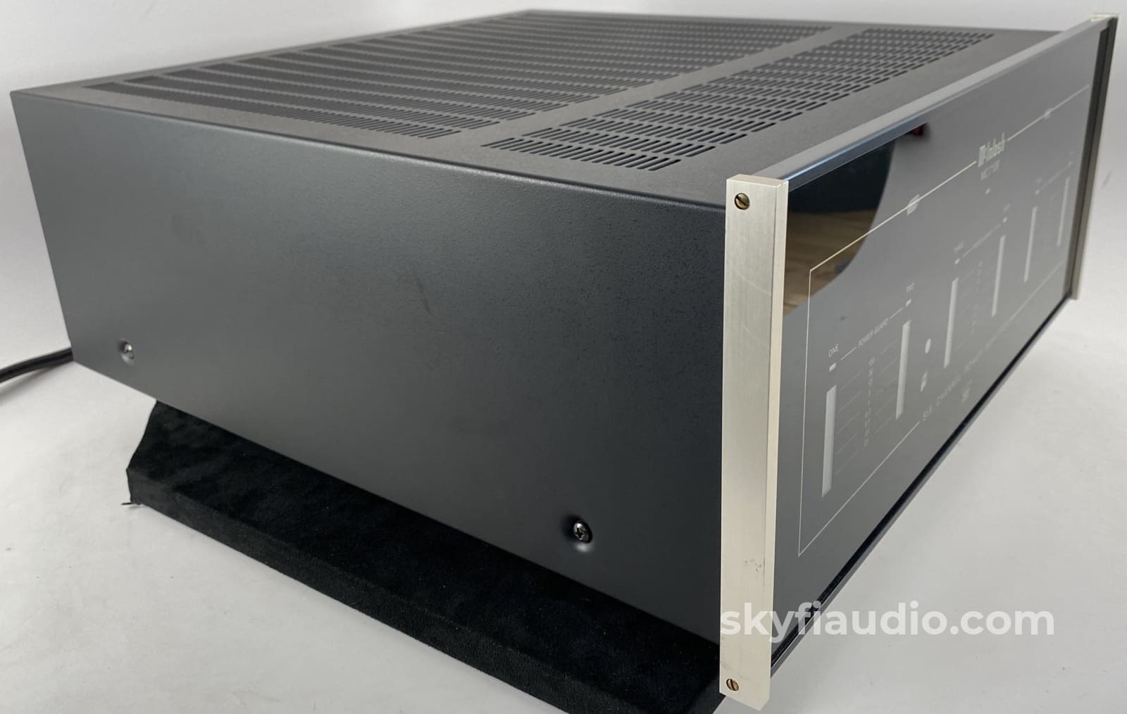 Mcintosh Mc7106 6 Channel Solid State W/Led Vu Meters Thx Amplifier