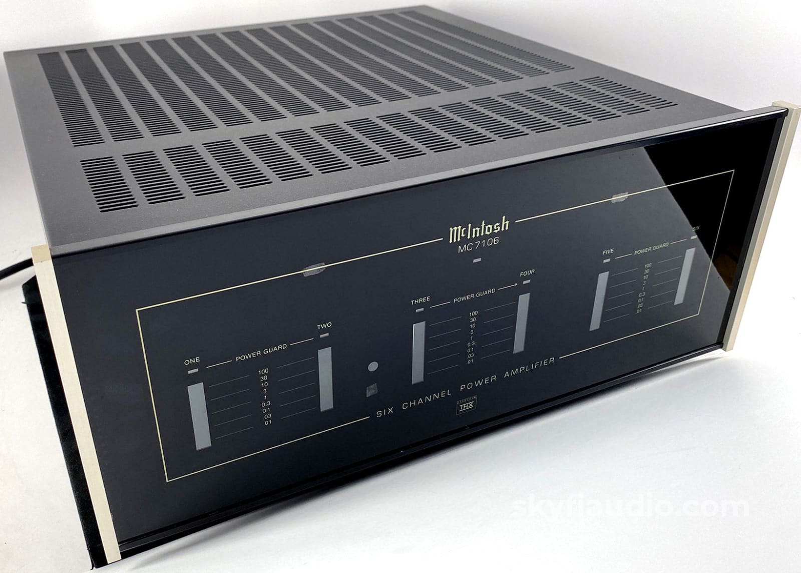 Mcintosh Mc7106 6 Channel Solid State W/Led Vu Meters Thx Amplifier