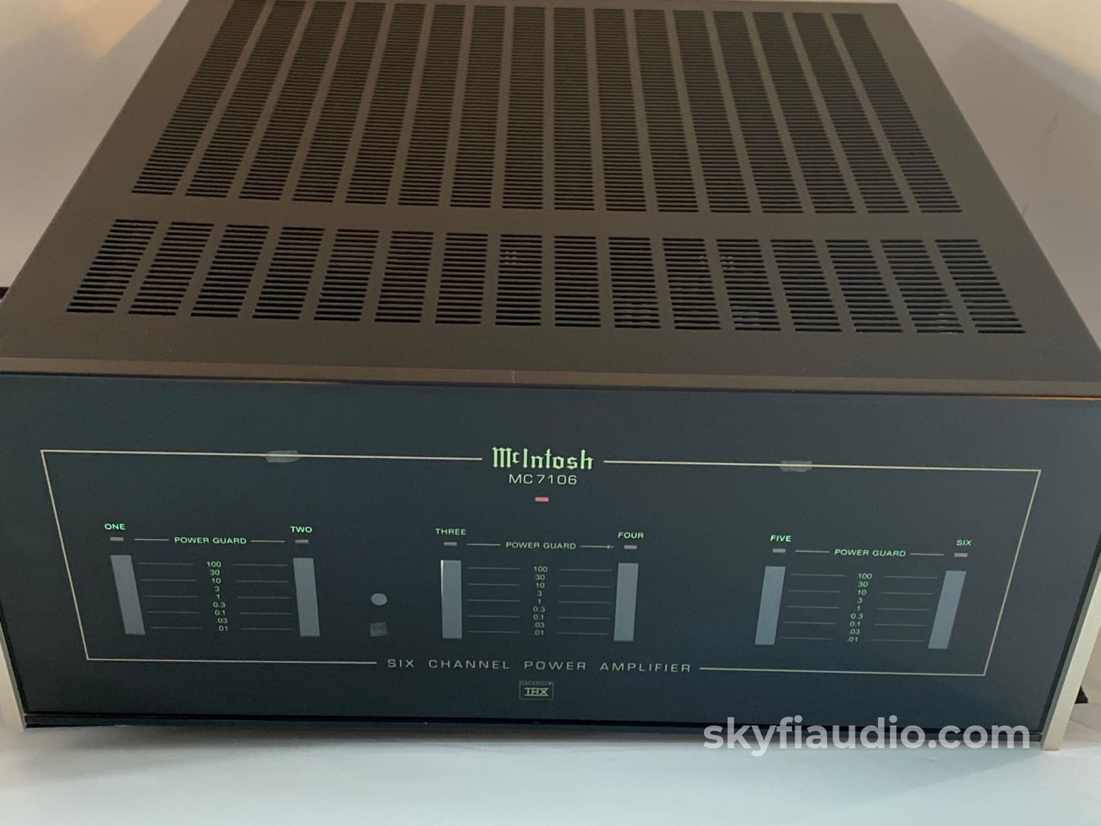 McIntosh MC7106, 6 Channel Solid State w/LED VU Meters, THX